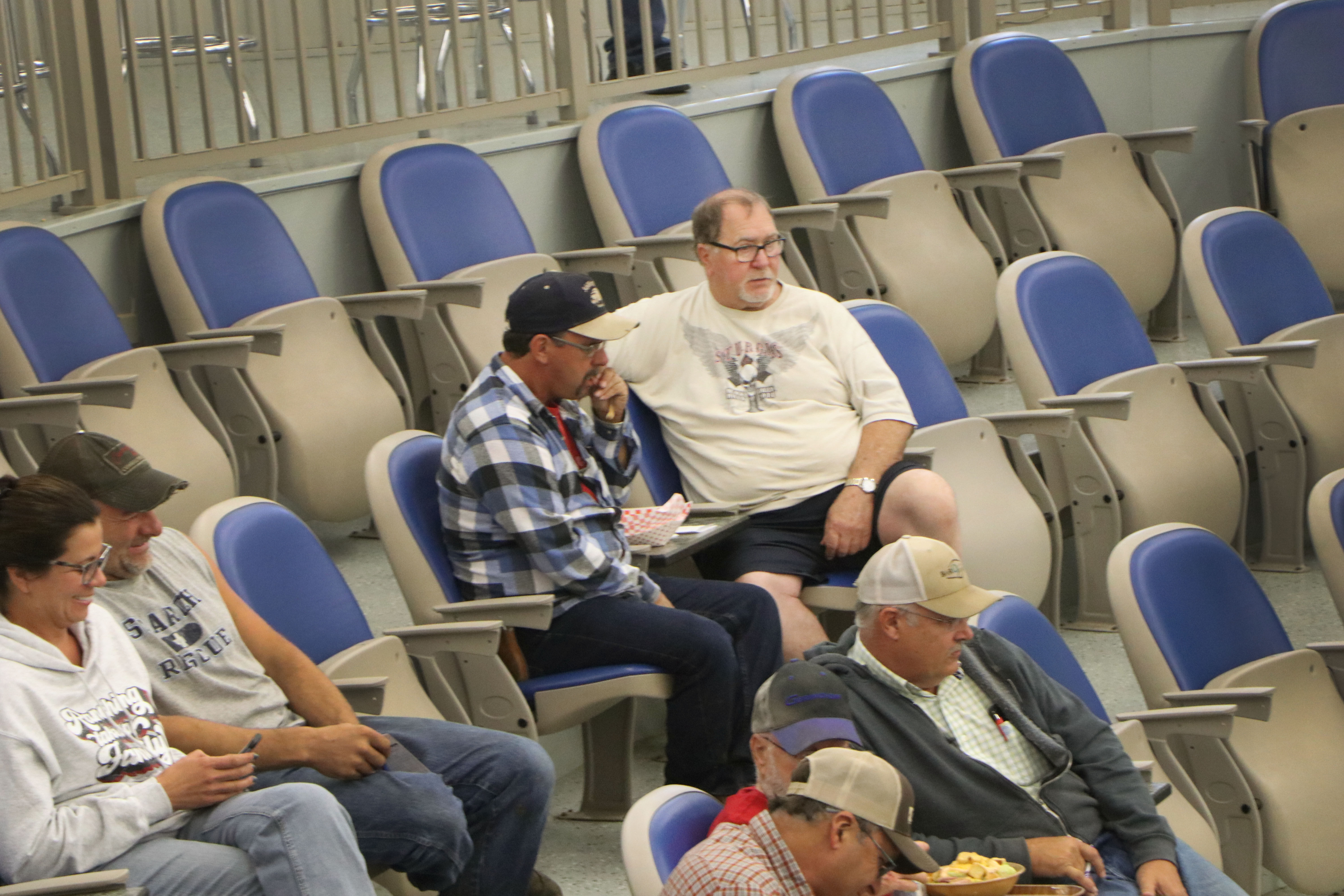 North Dakota cattle buyer faces felony theft charge for bounced check, owes millions in debts - Vimarsana News