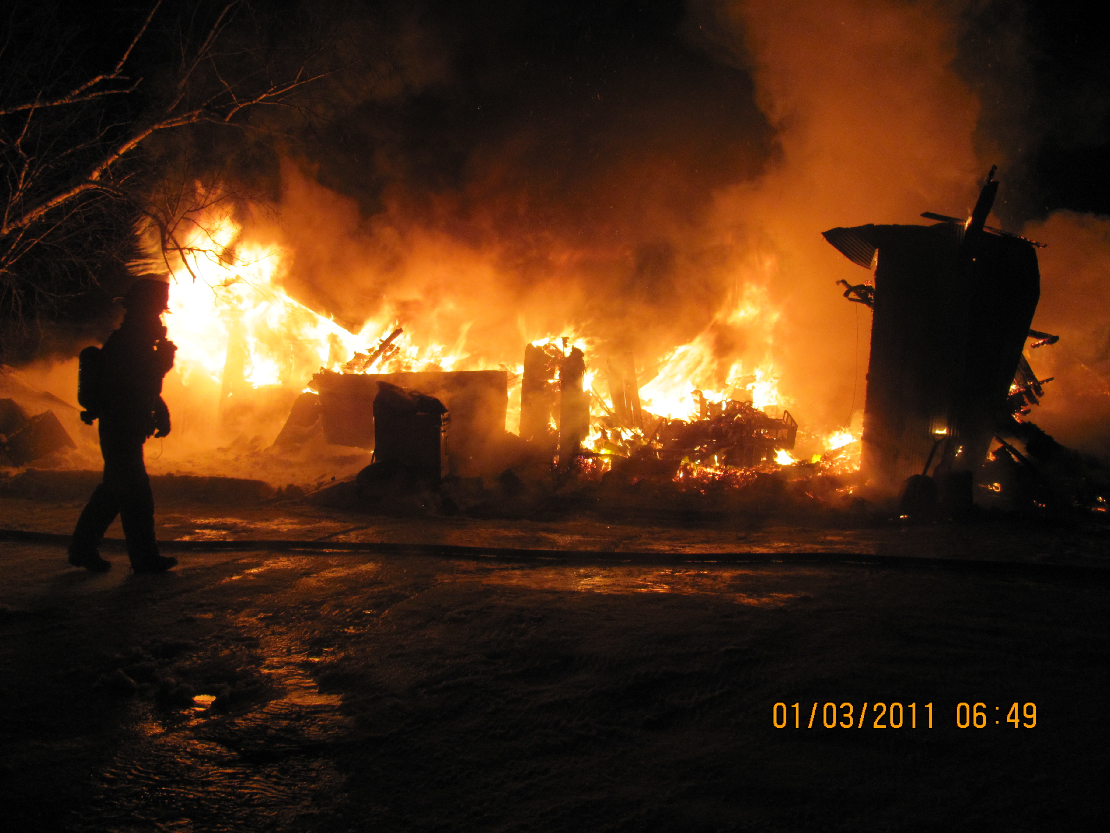 Hiawatha Beach Resort Lodge deemed total loss after Friday morning fire - Vimarsana News