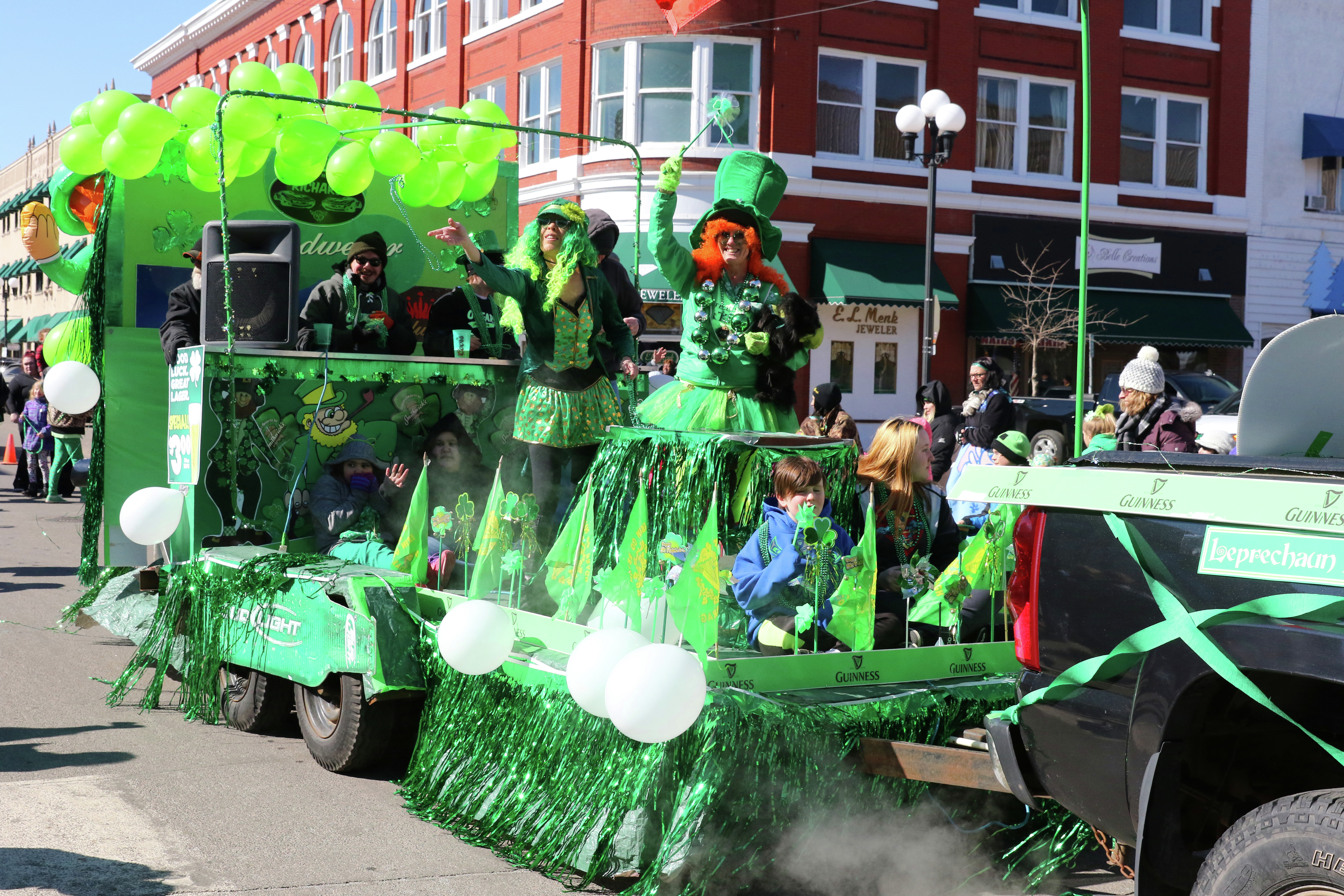 Businesses hope for 'pot of gold' for St. Patrick's Day - Brainerd Dispatch | News, weather, sports from Brainerd and Baxter - Vimarsana News