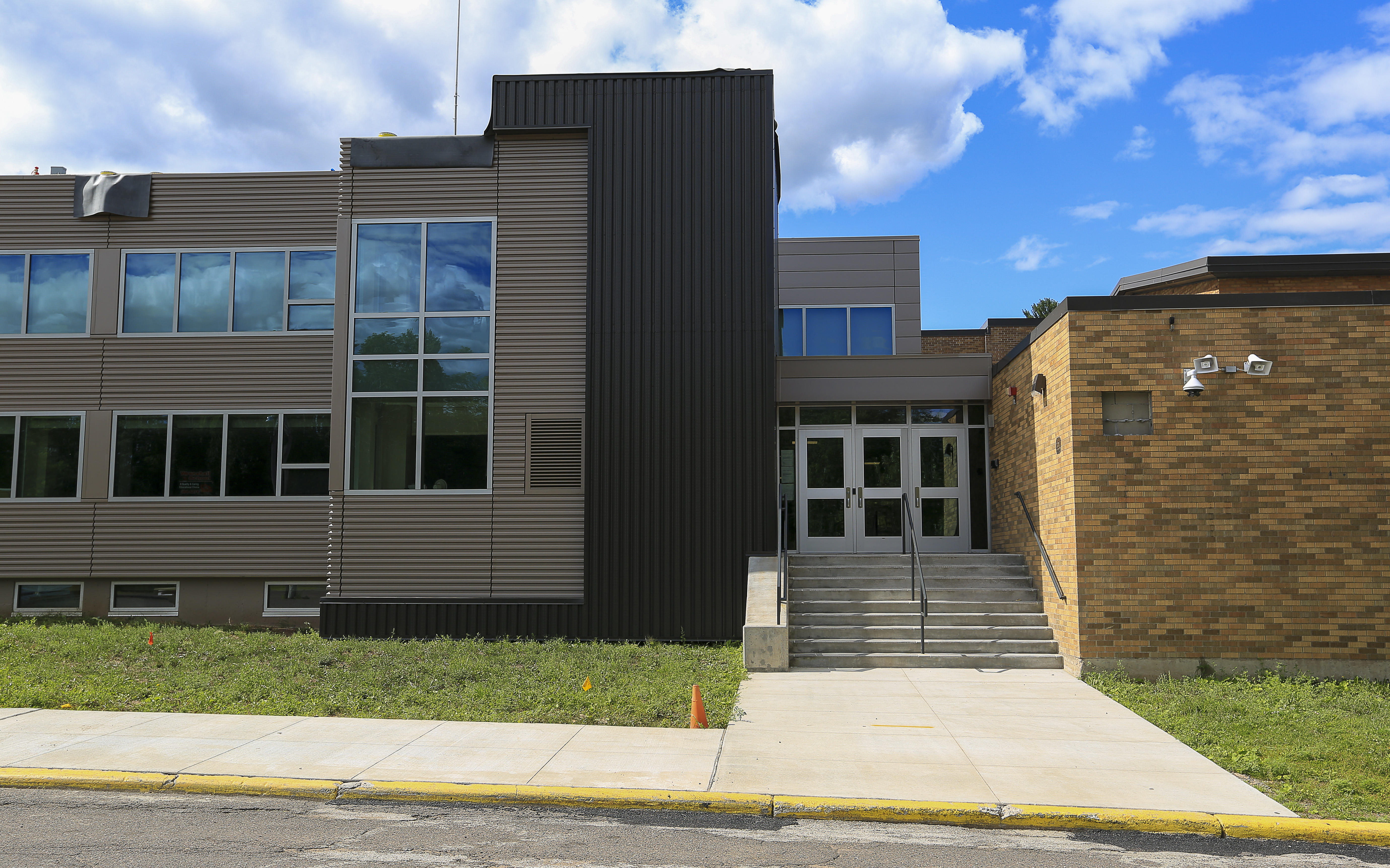 Wrenshall teachers voice concerns ahead of contract mediation - Vimarsana News