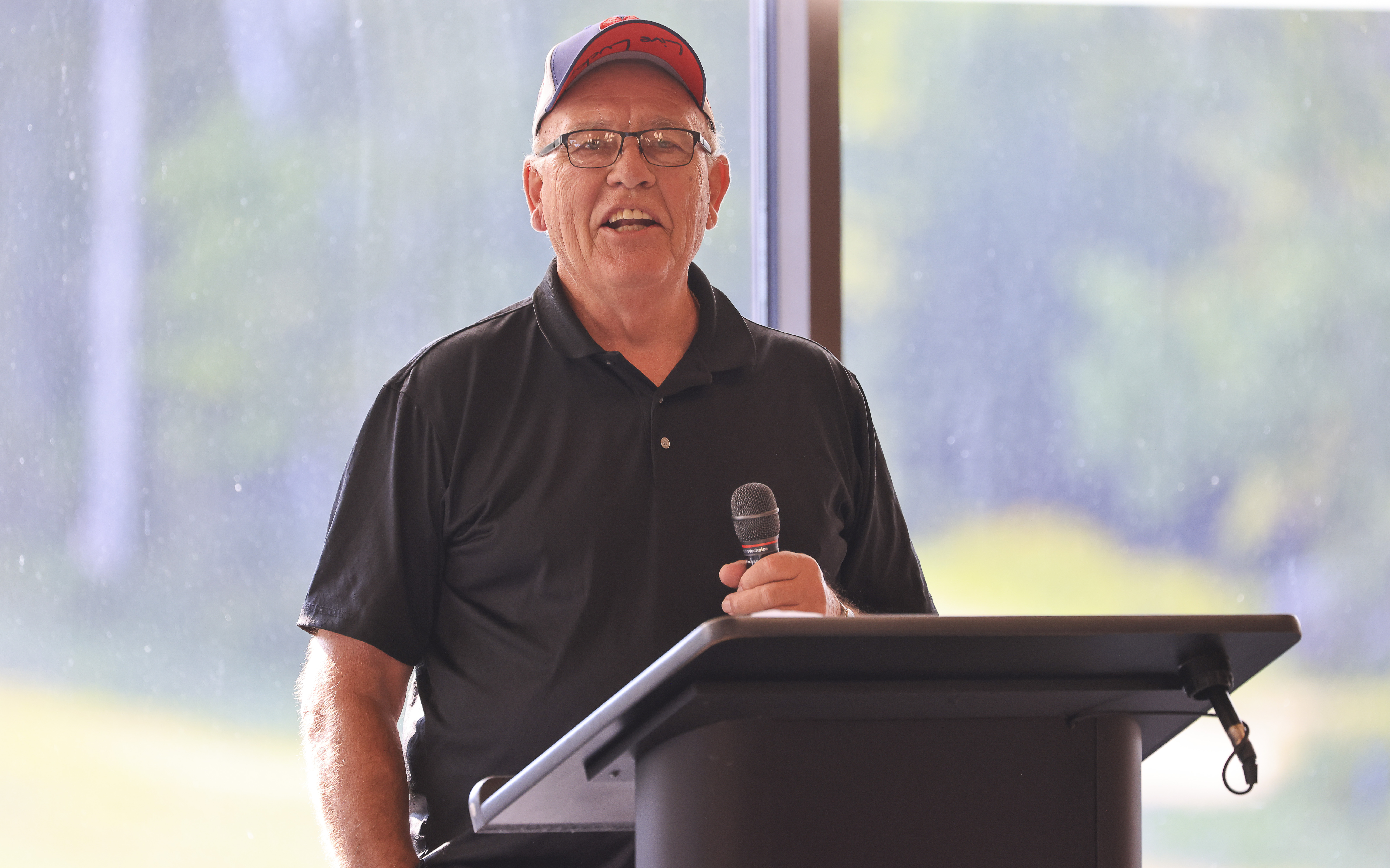 Former Minnesota Duluth, Michigan Tech hockey coach Mike Sertich is battling cancer - Vimarsana News