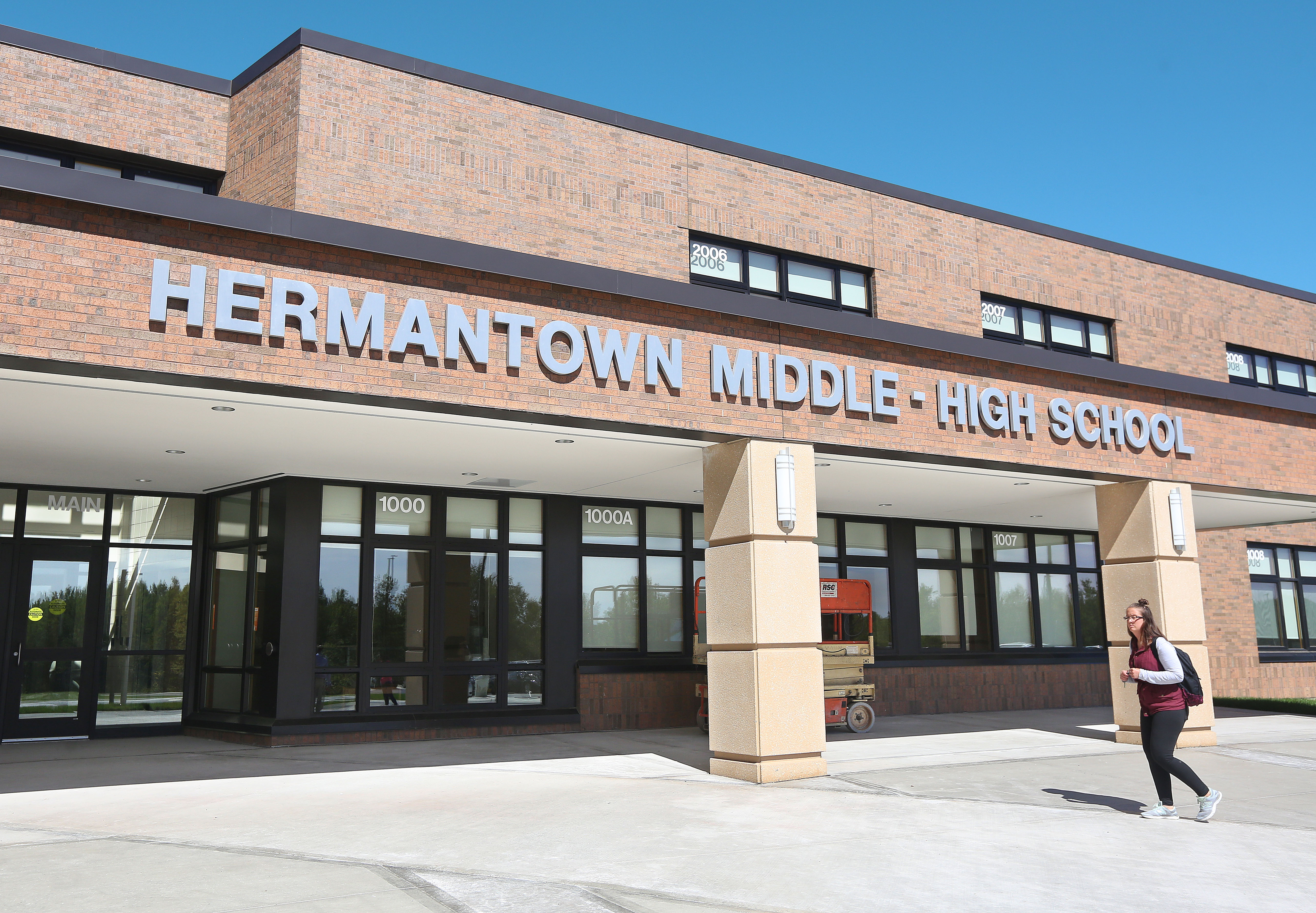 Peterson, Munger win seats on Hermantown School Board - Vimarsana News