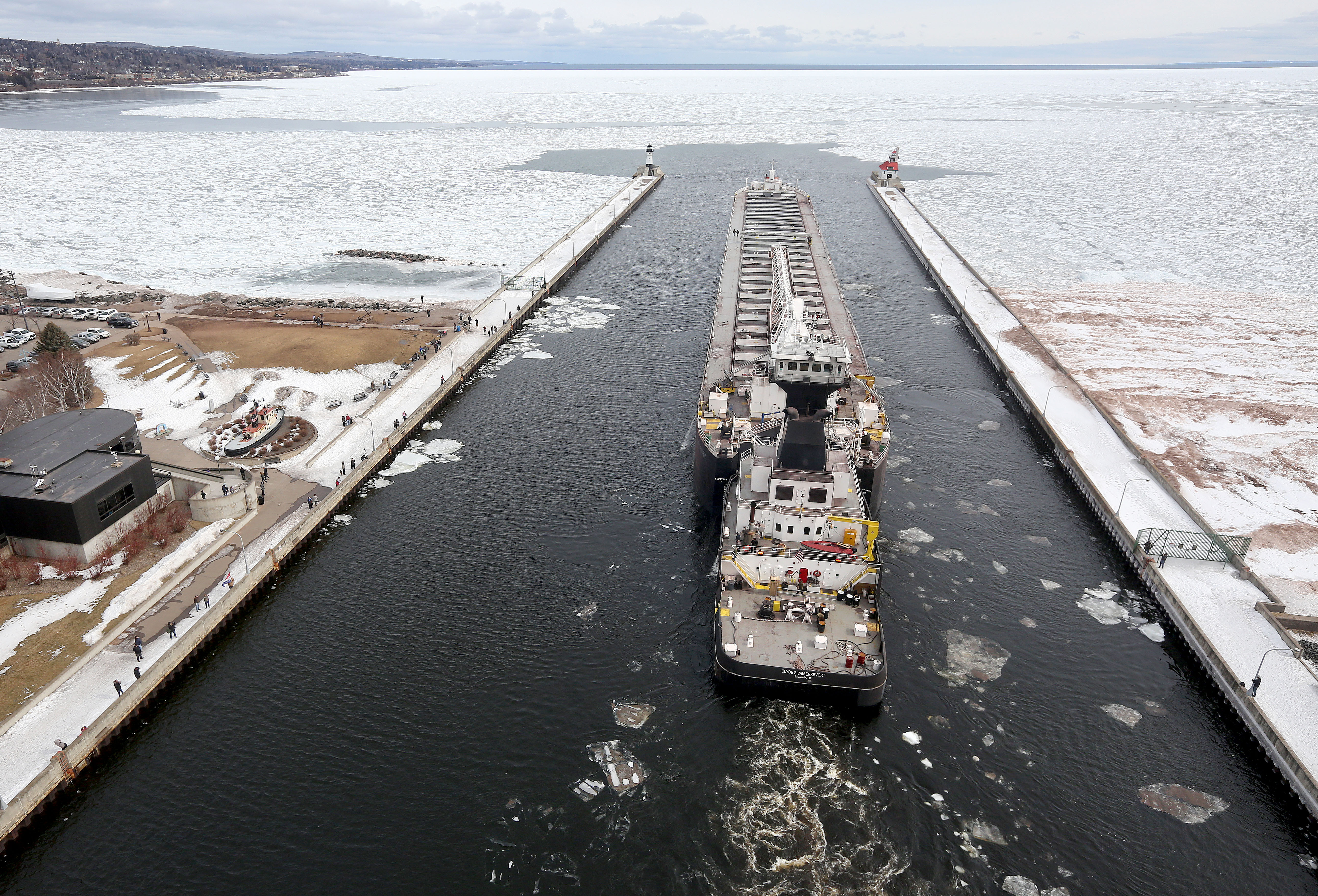 Lake Superior diesel spill cleanup complete - Vimarsana News