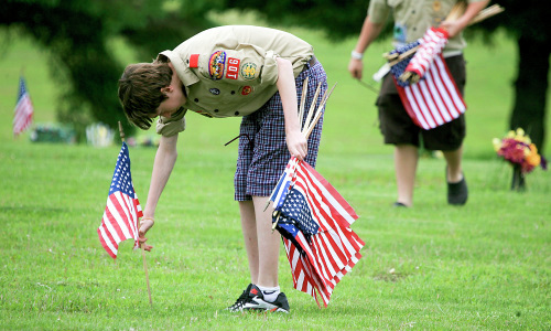 Memorial Day events and holiday closings - Vimarsana News