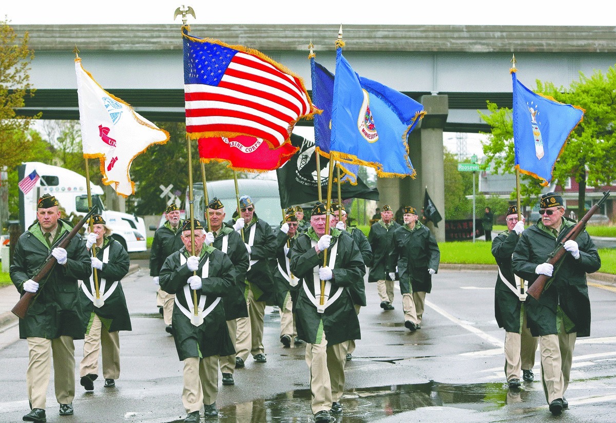 Duluth asked to provide more aid for Memorial Day parade, despite troublesome statute - Vimarsana News