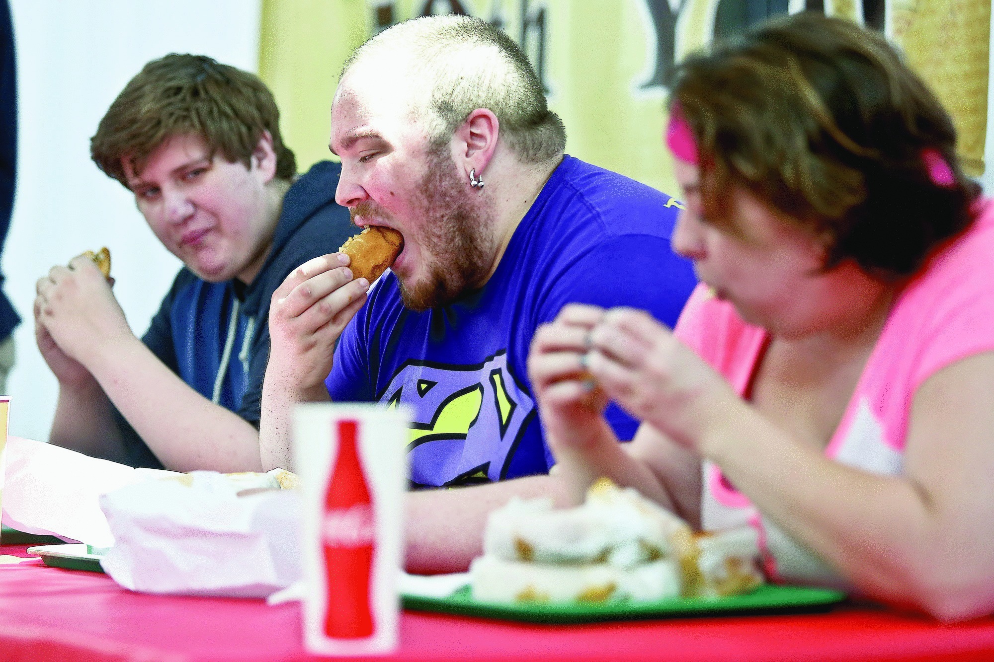 Family, fans gather to celebrate Regas' 50 years of serving Coneys in Duluth - Vimarsana News