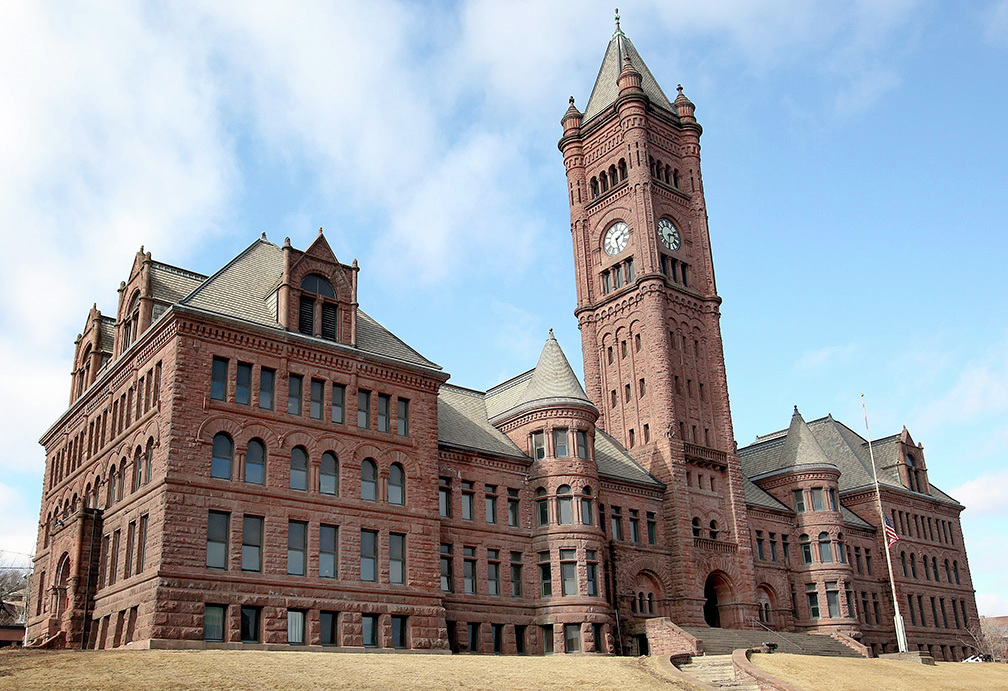 Duluth loses key redevelopment tool as state historic tax credit expires - Vimarsana News