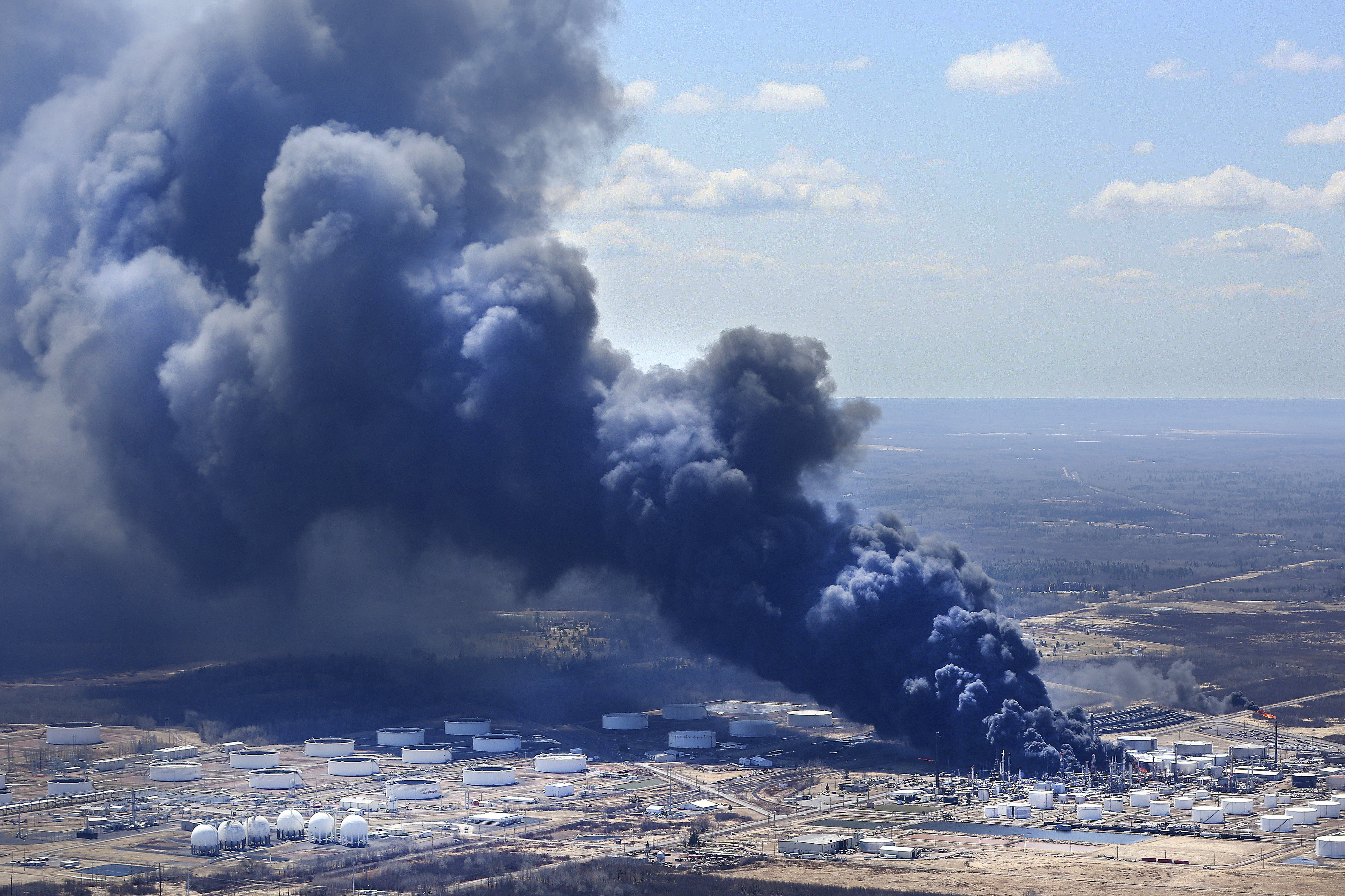 5 years after explosion and fire, Superior refinery restarts - Vimarsana News
