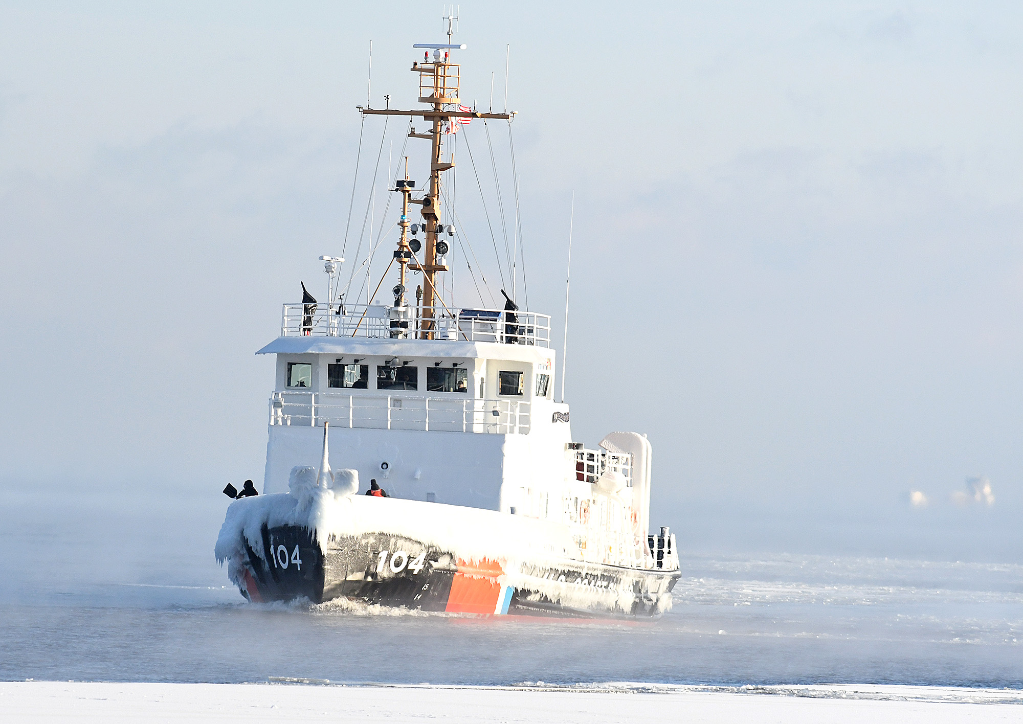 Ice breakers bound for Lake Superior - Vimarsana News