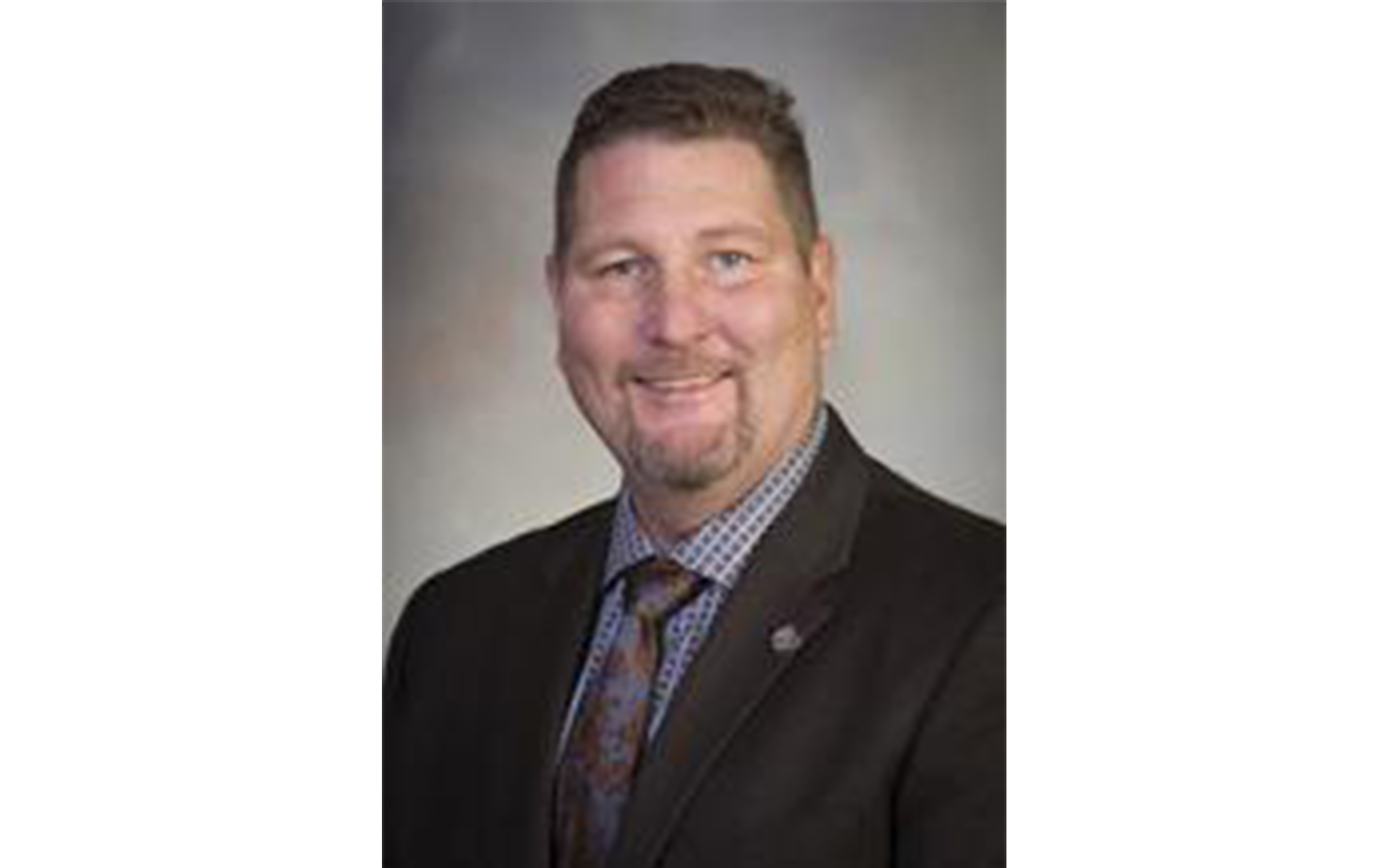 Port: Minot lawmaker Oley Larsen, leader of Bastiat Caucus, is apparently not running for re-election - Vimarsana News