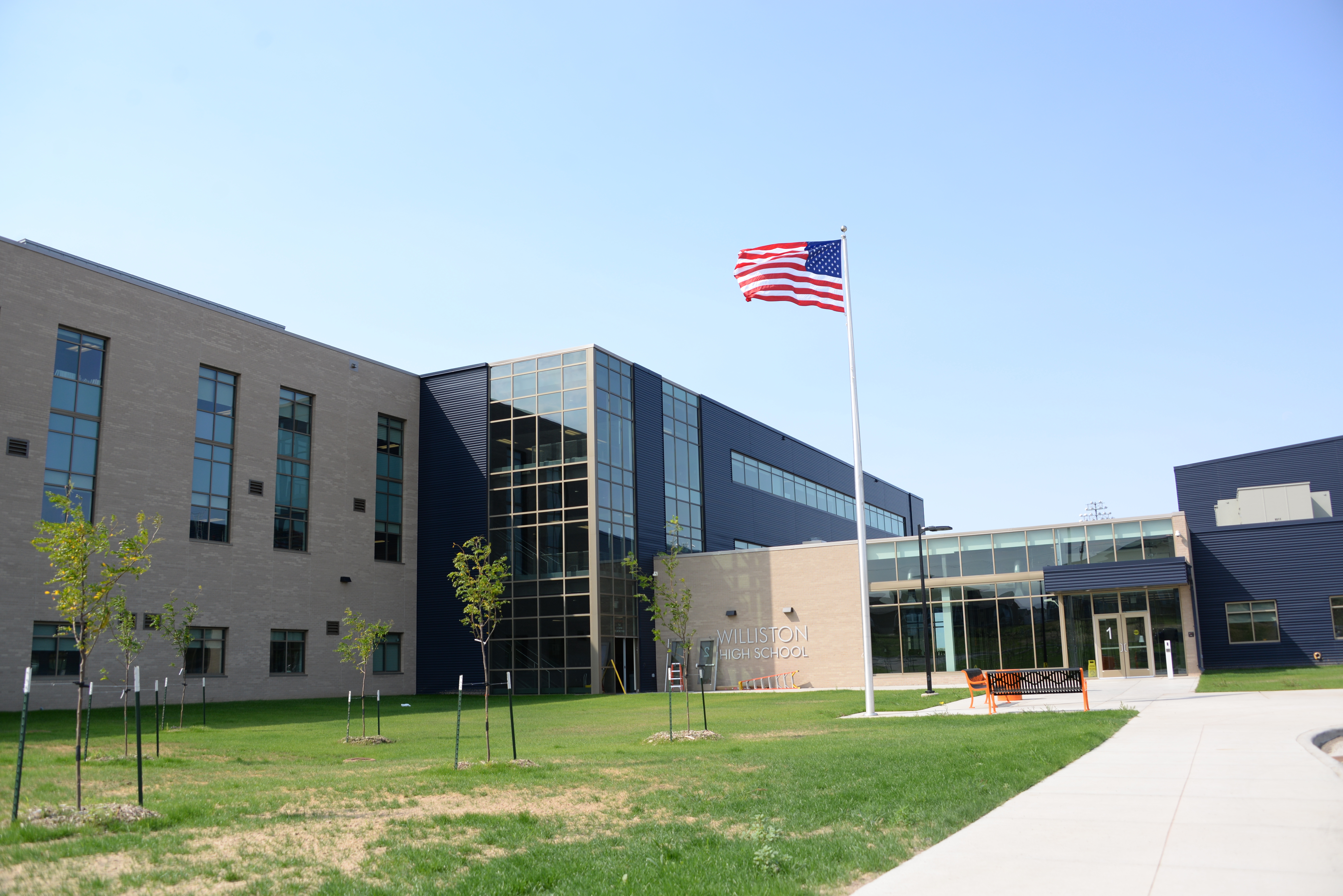 Port: Williston school district bans reporter after previously asking law enforcement to seize his phone - Vimarsana News