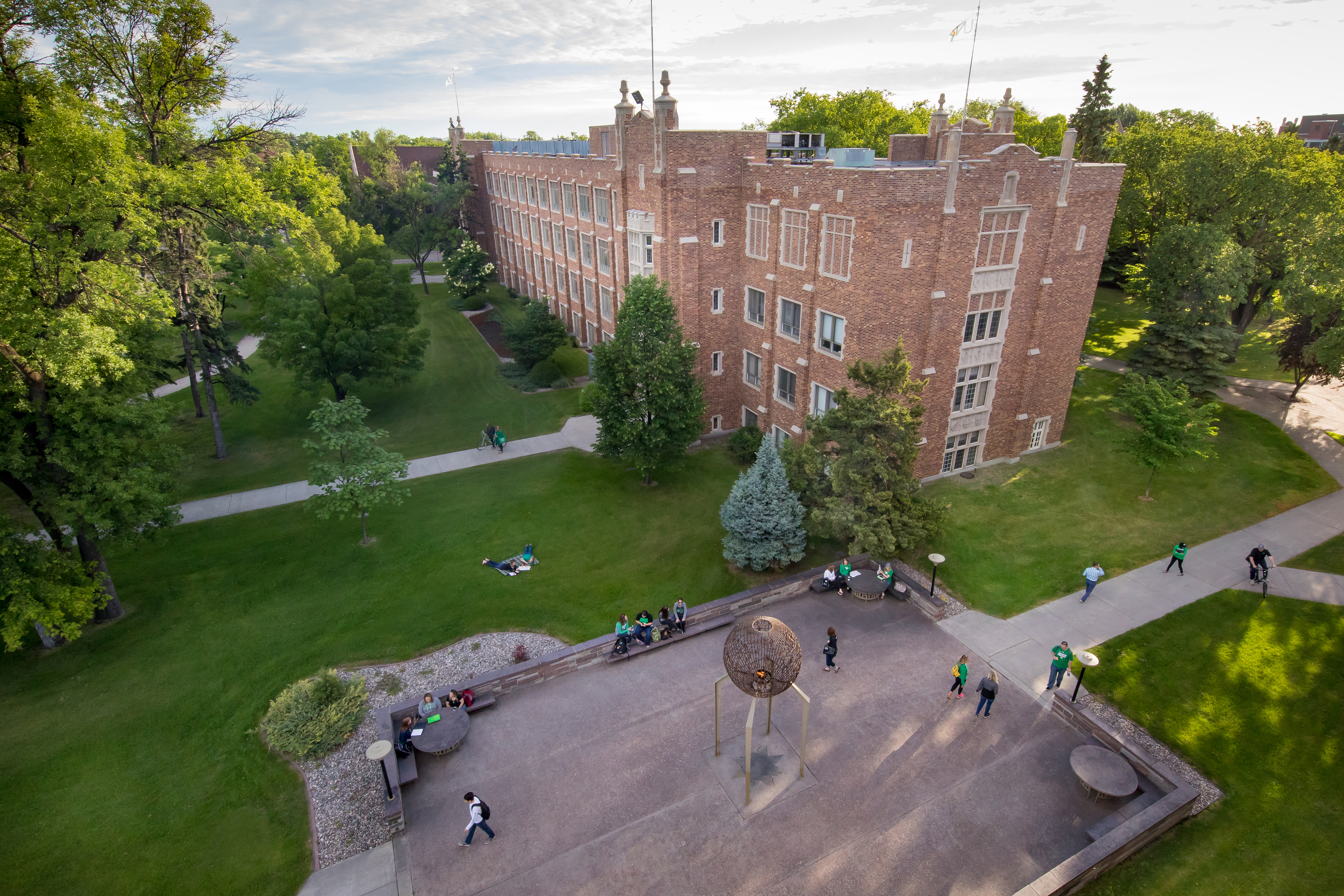 Emails flow to UND on proposed, but now scrapped, gender policy - Vimarsana News