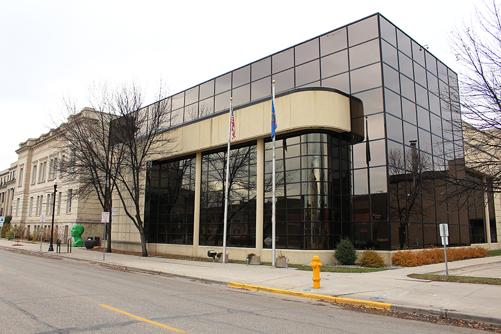 Grand Forks Committee of Whole pushes Fufeng development agreement forward - Vimarsana News