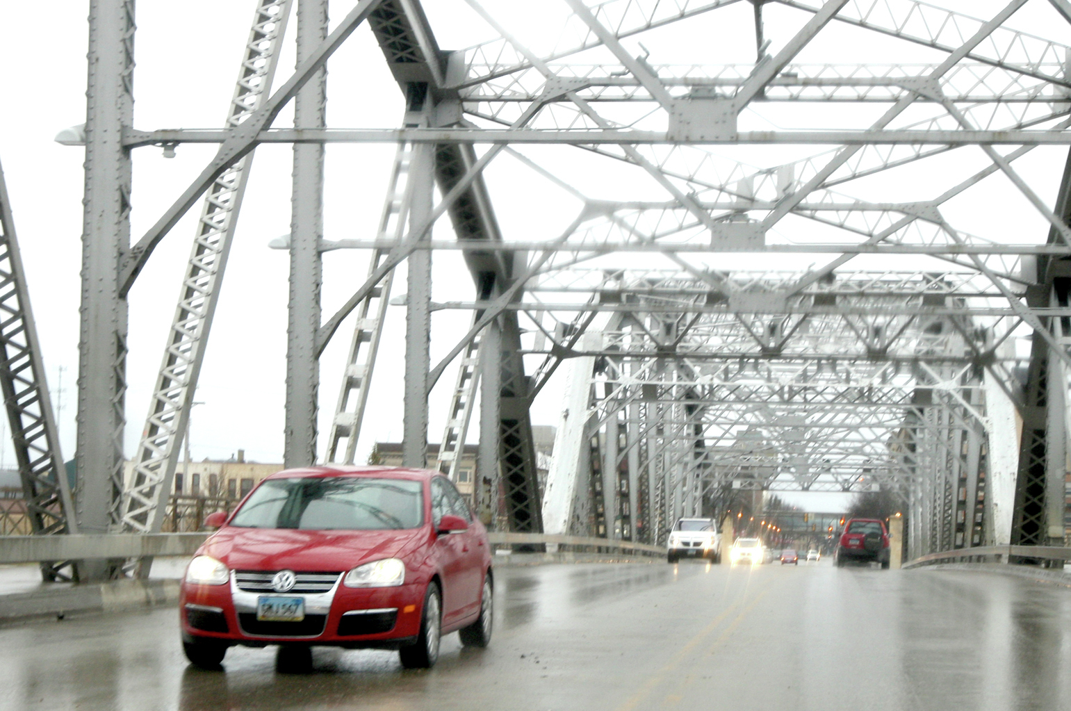 When do Grand Forks area bridges close? - Vimarsana News