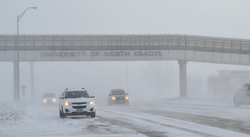 Blizzard Era Bell forces closure of Interstate 29 - Vimarsana News
