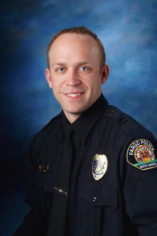 Fargo police officer dies after being shot in standoff; suspected gunman dead - Vimarsana News