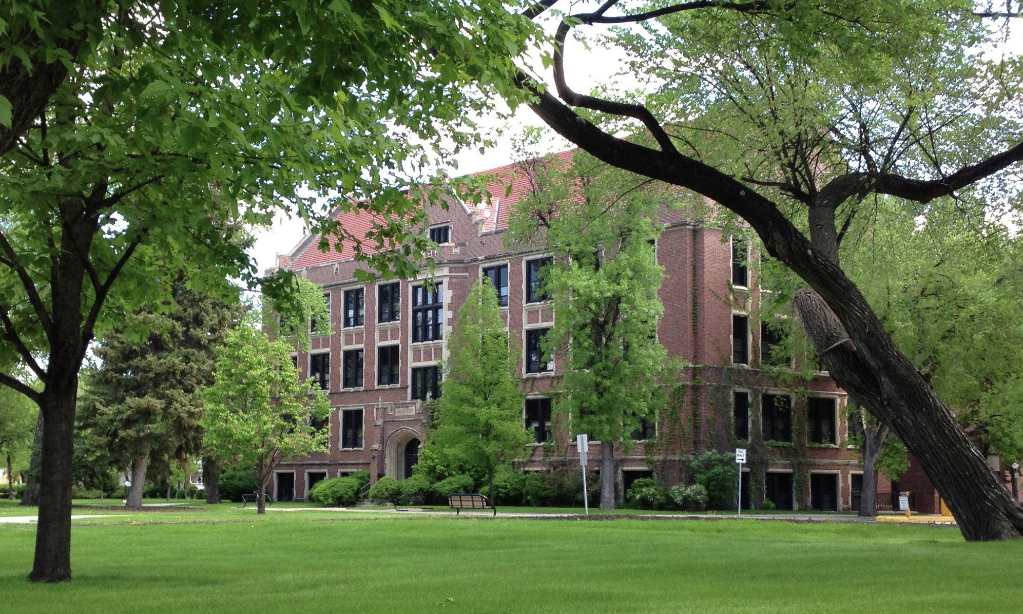 Finalists for UND Law School dean to visit campus - Vimarsana News
