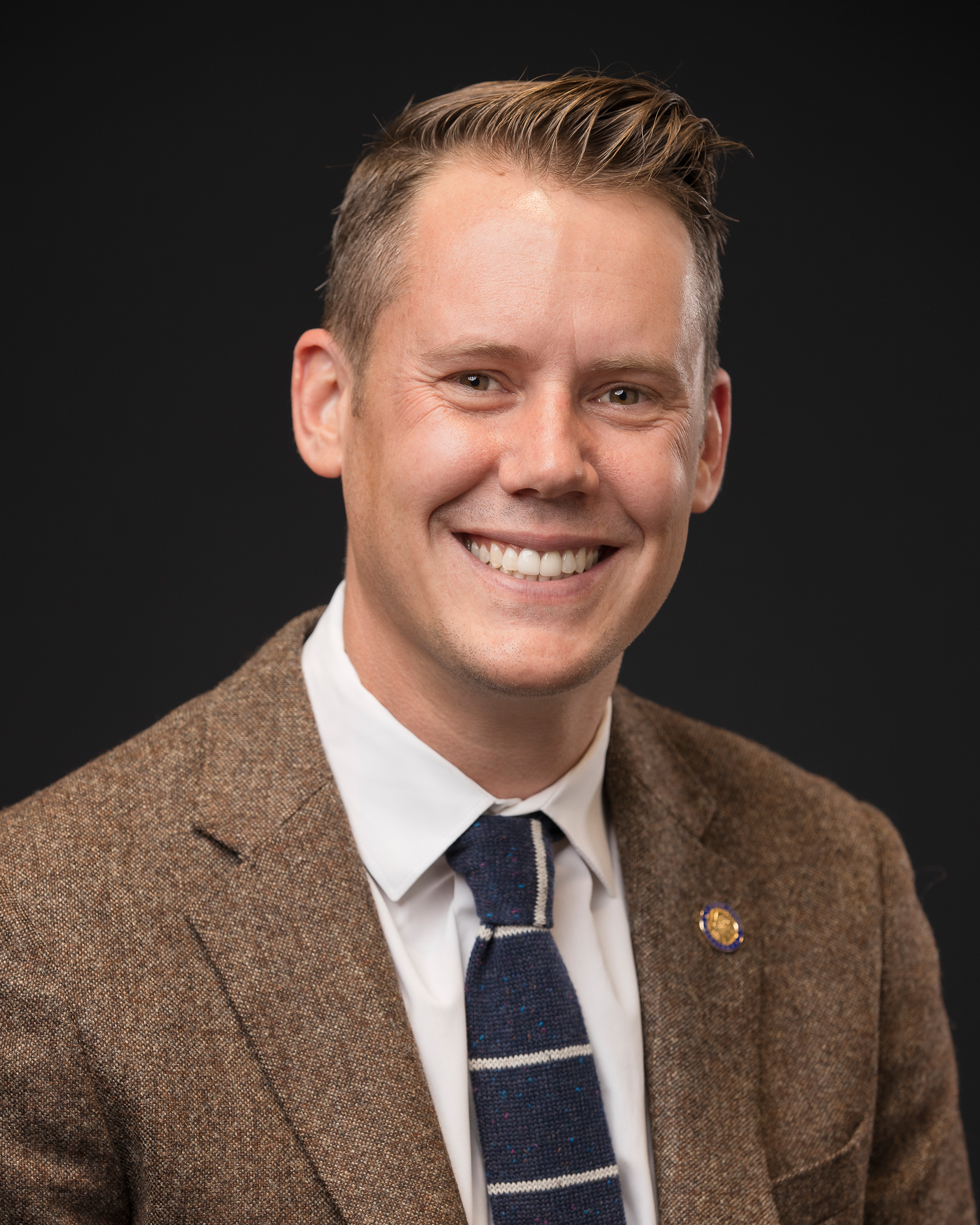 Bill that would eliminate state income taxes on military pay moves to Gov. Doug Burgum's desk - Grand Forks Herald | Grand Forks, East Grand Forks news, weather & sports - Vimarsana News