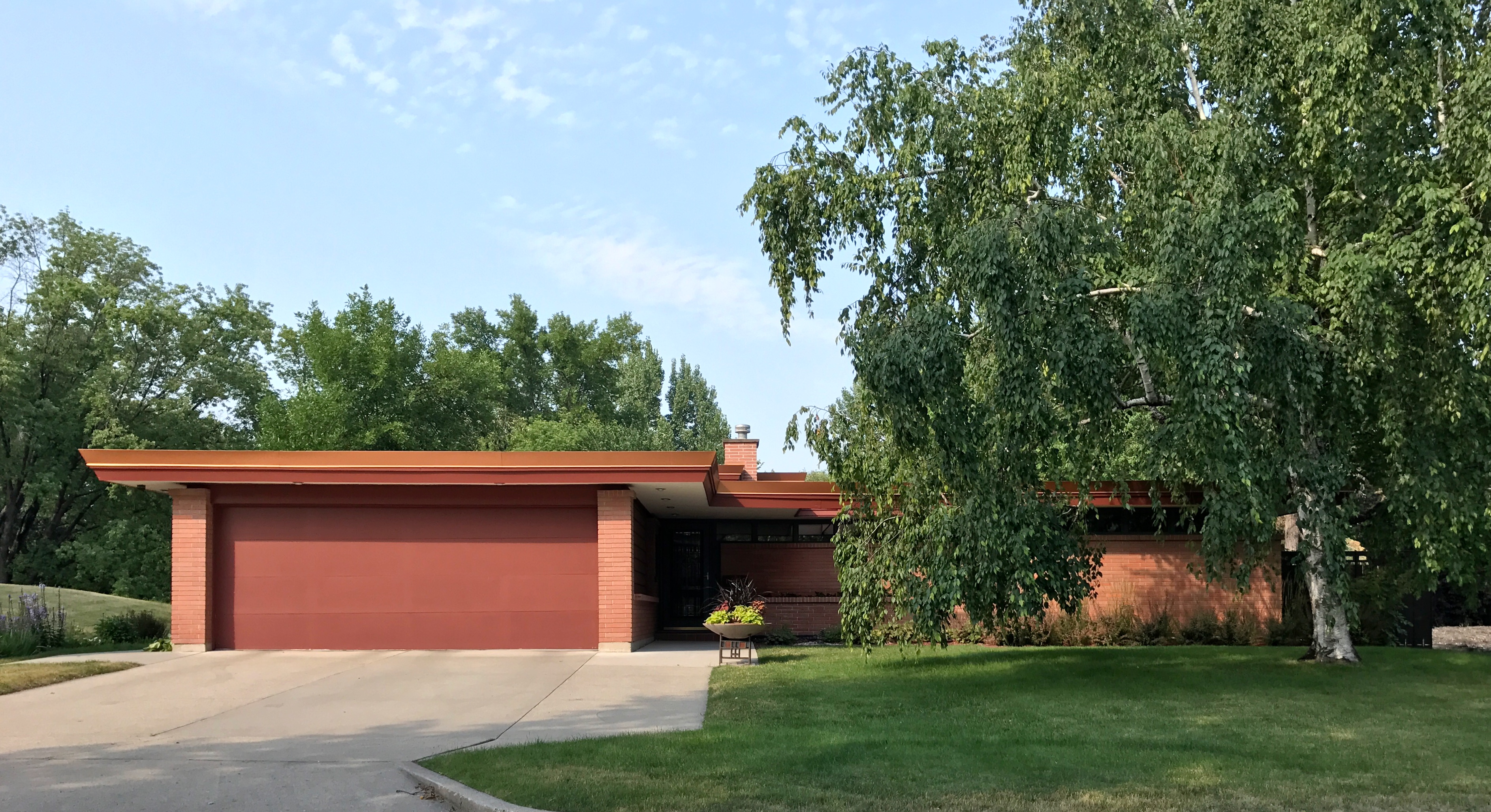 Fargo City Commission votes to build floodwall in front of historic home - Vimarsana News