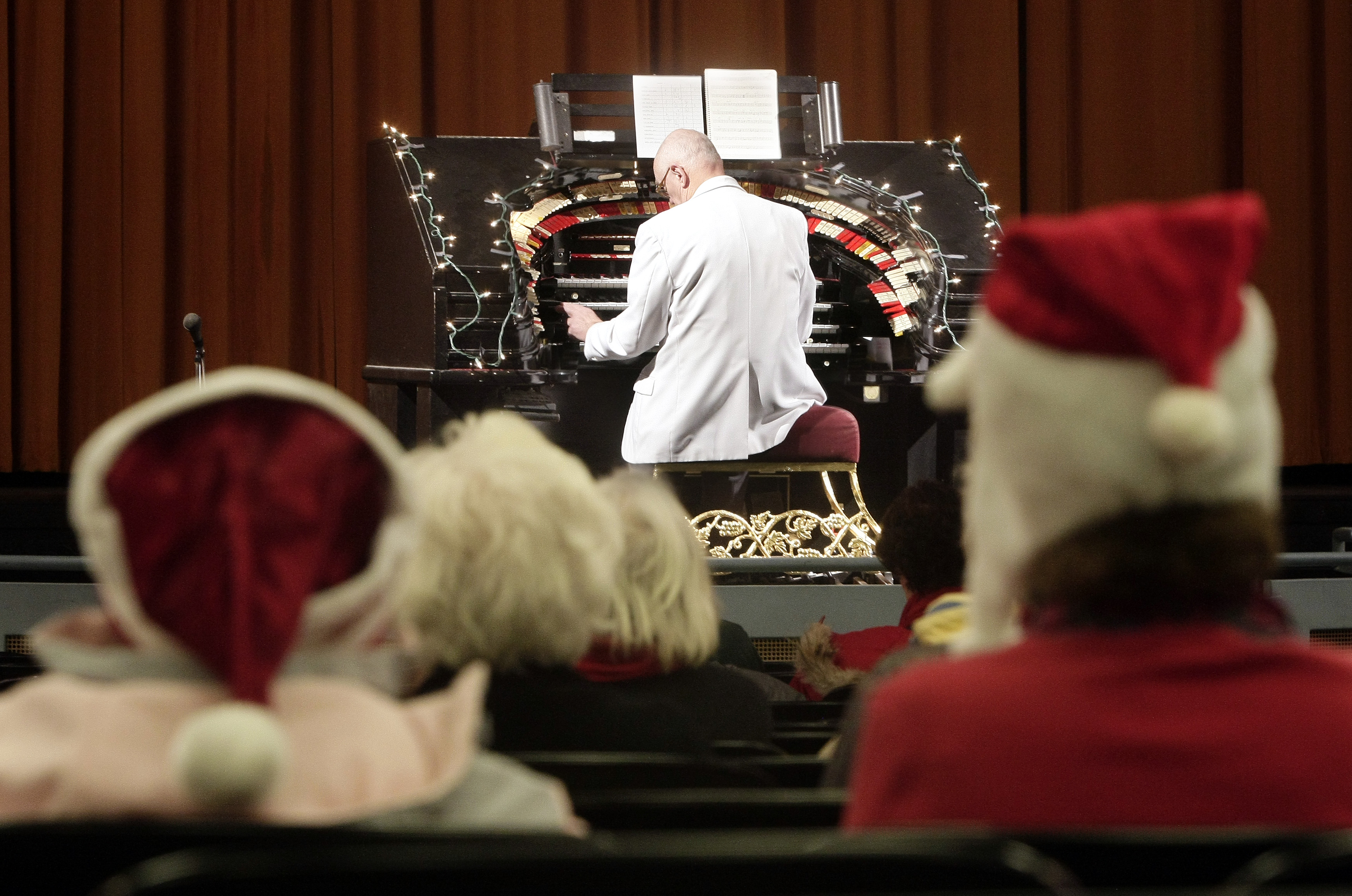 Need a little Christmas right this very minute? - Vimarsana News