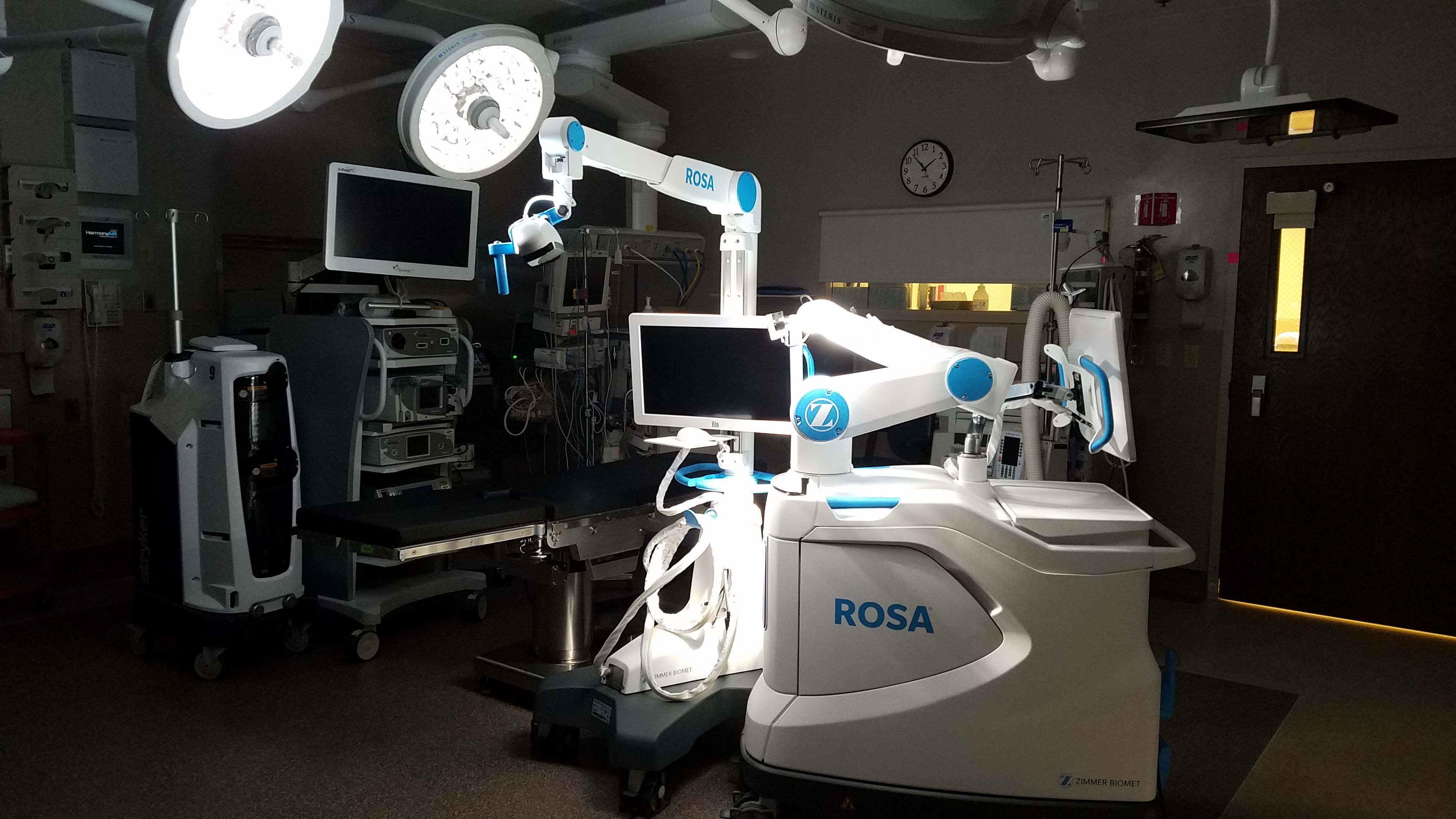 Cutting' edge: Robots now assisting some Sanford surgeons with