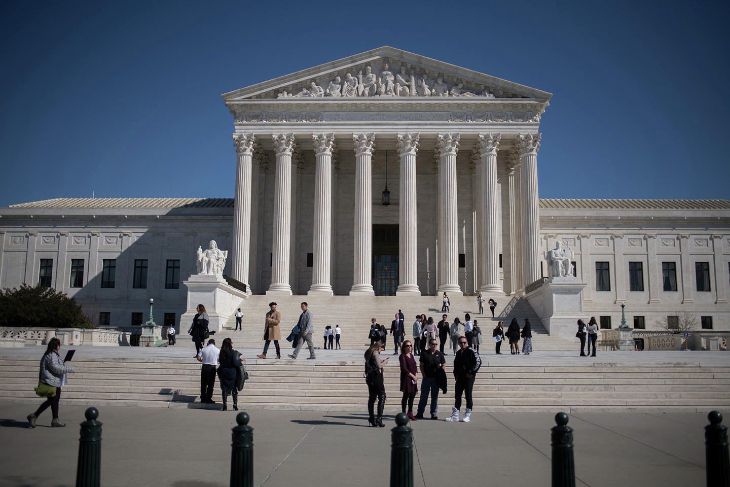 U.S. Supreme Court clears way for lawmakers to get Trump's tax returns - Vimarsana News