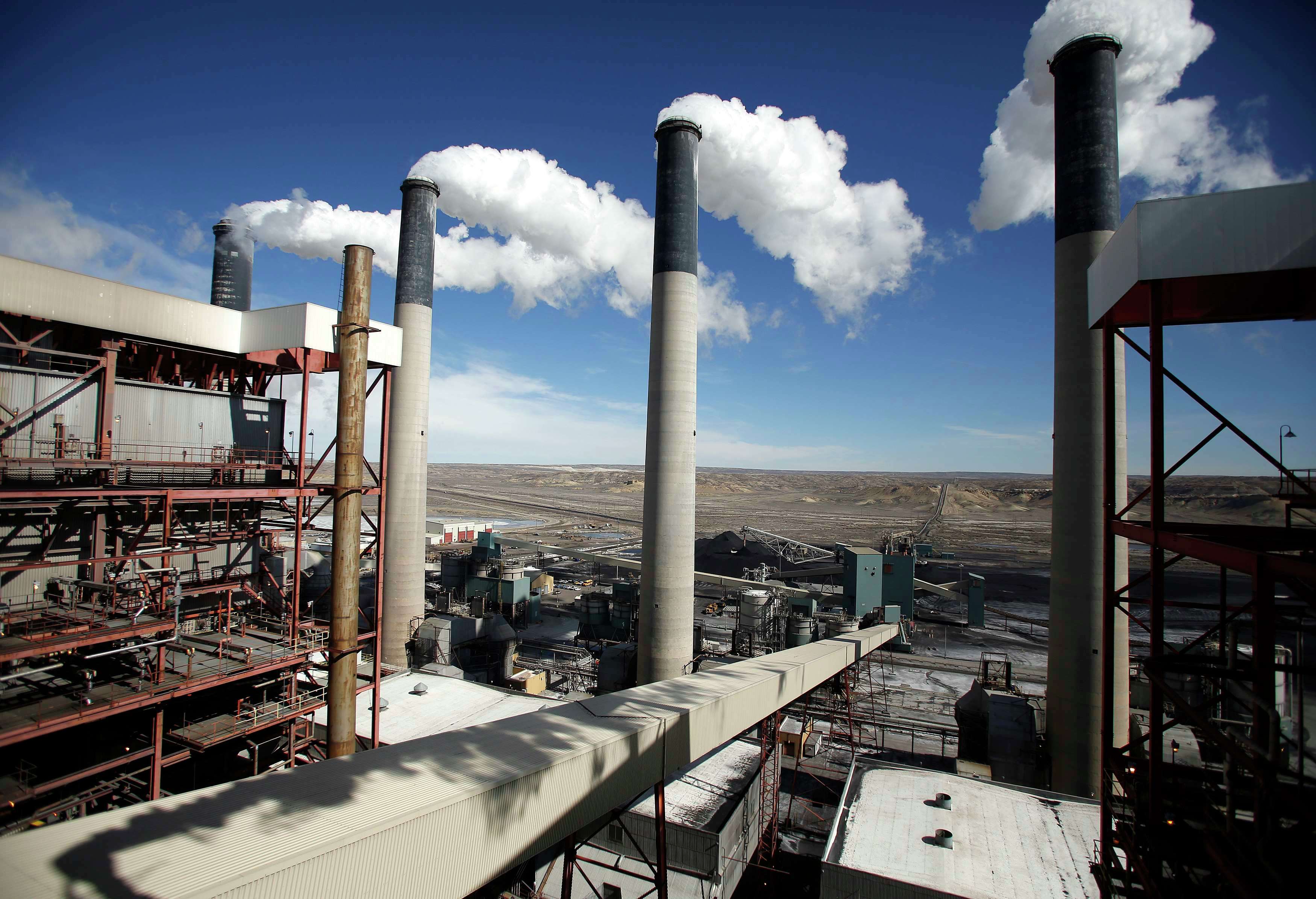 Plain Talk: North Dakota coal industry distances from carbon pipeline project; lawyers fire back at Miller - Vimarsana News