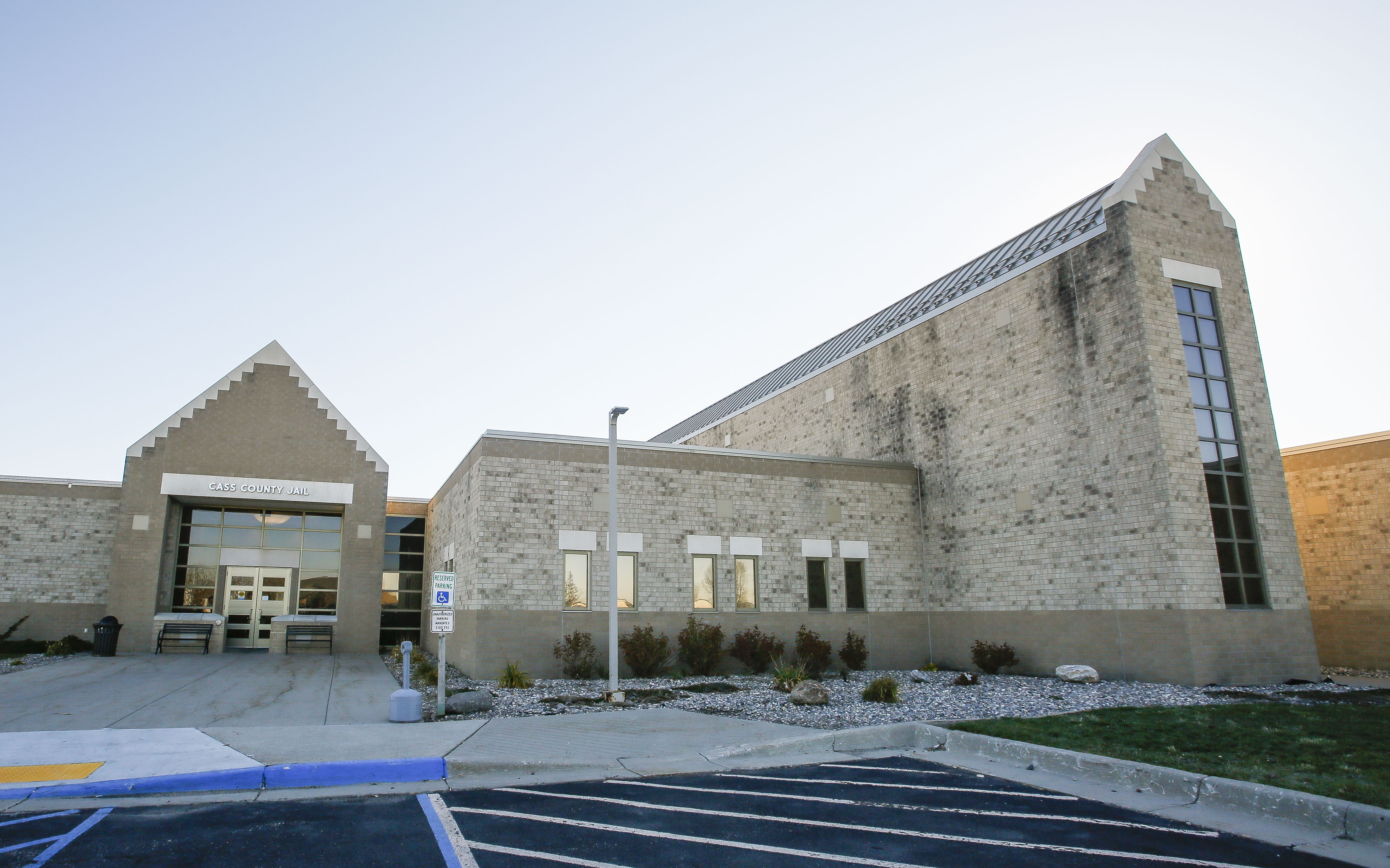 Cass County Commission approves temporary 10% raise for medical staff - Vimarsana News