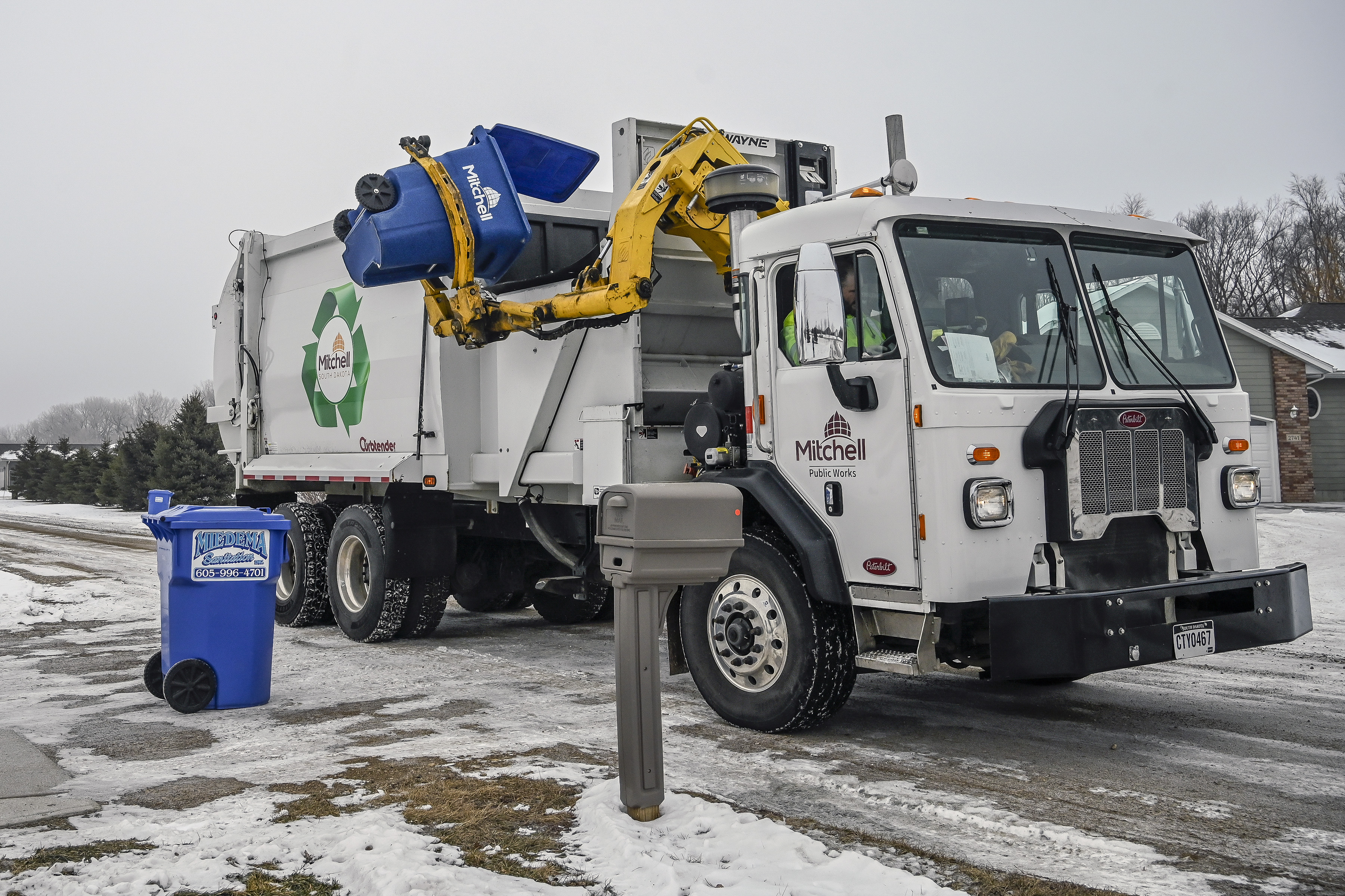 Want to keep your Mitchell utilities bill lower? Keep cleaning your recyclables - Vimarsana News