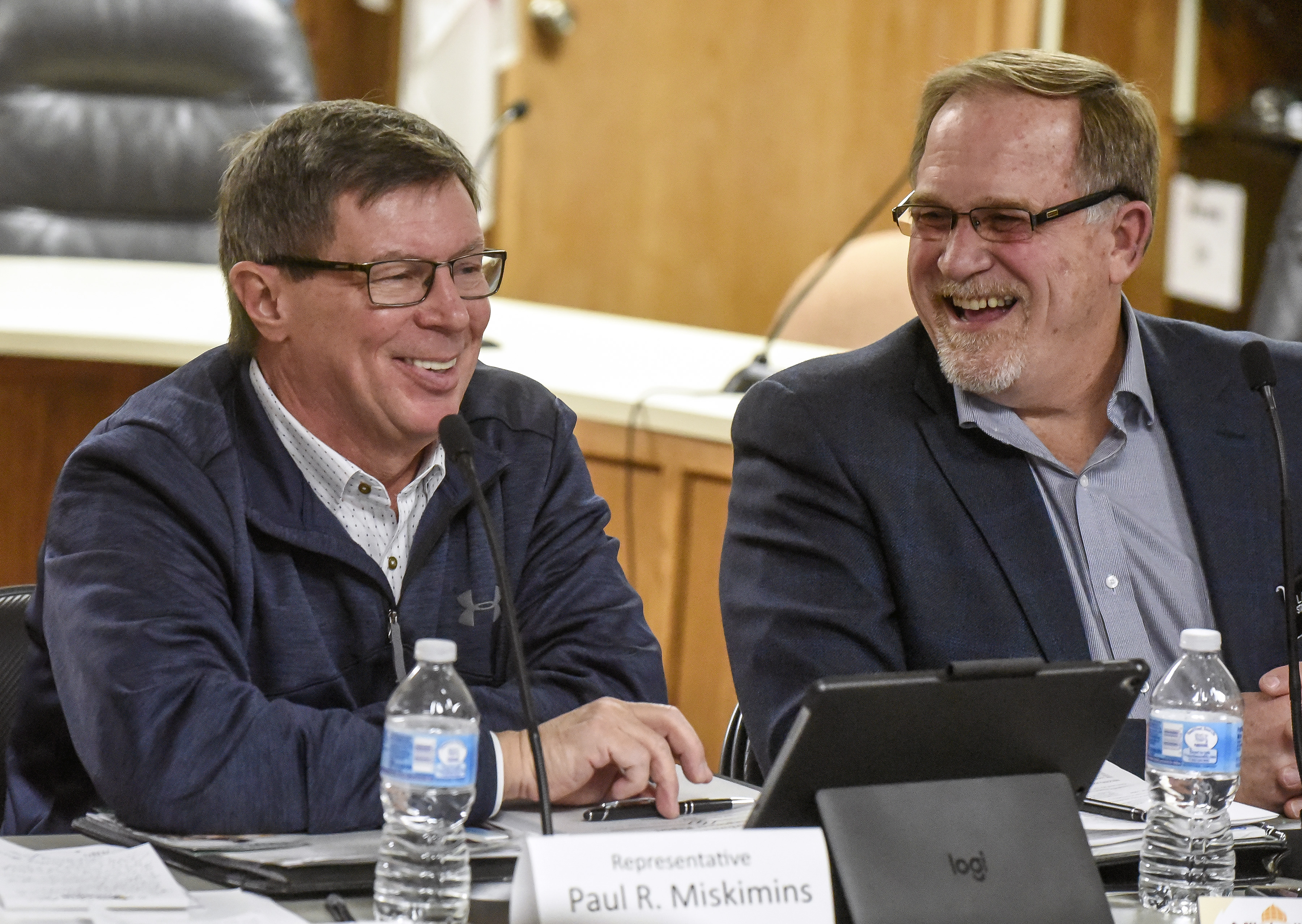 Dist. 20 legislators detail challenges of making medical marijuana regulations during Mitchell discussion - Vimarsana News
