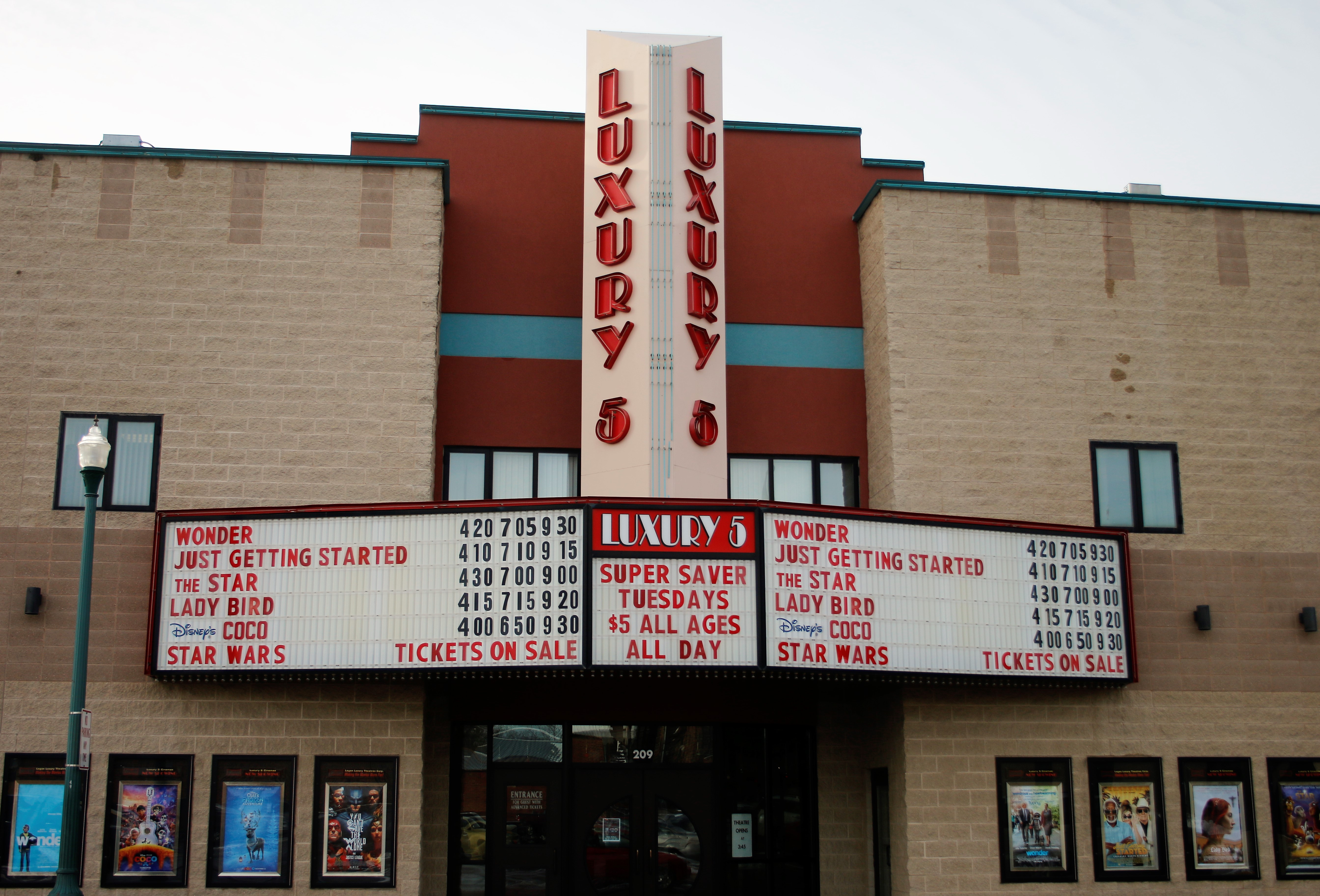 Luxury 5 Cinema to close Tuesday, reopen under new ownership - Vimarsana News