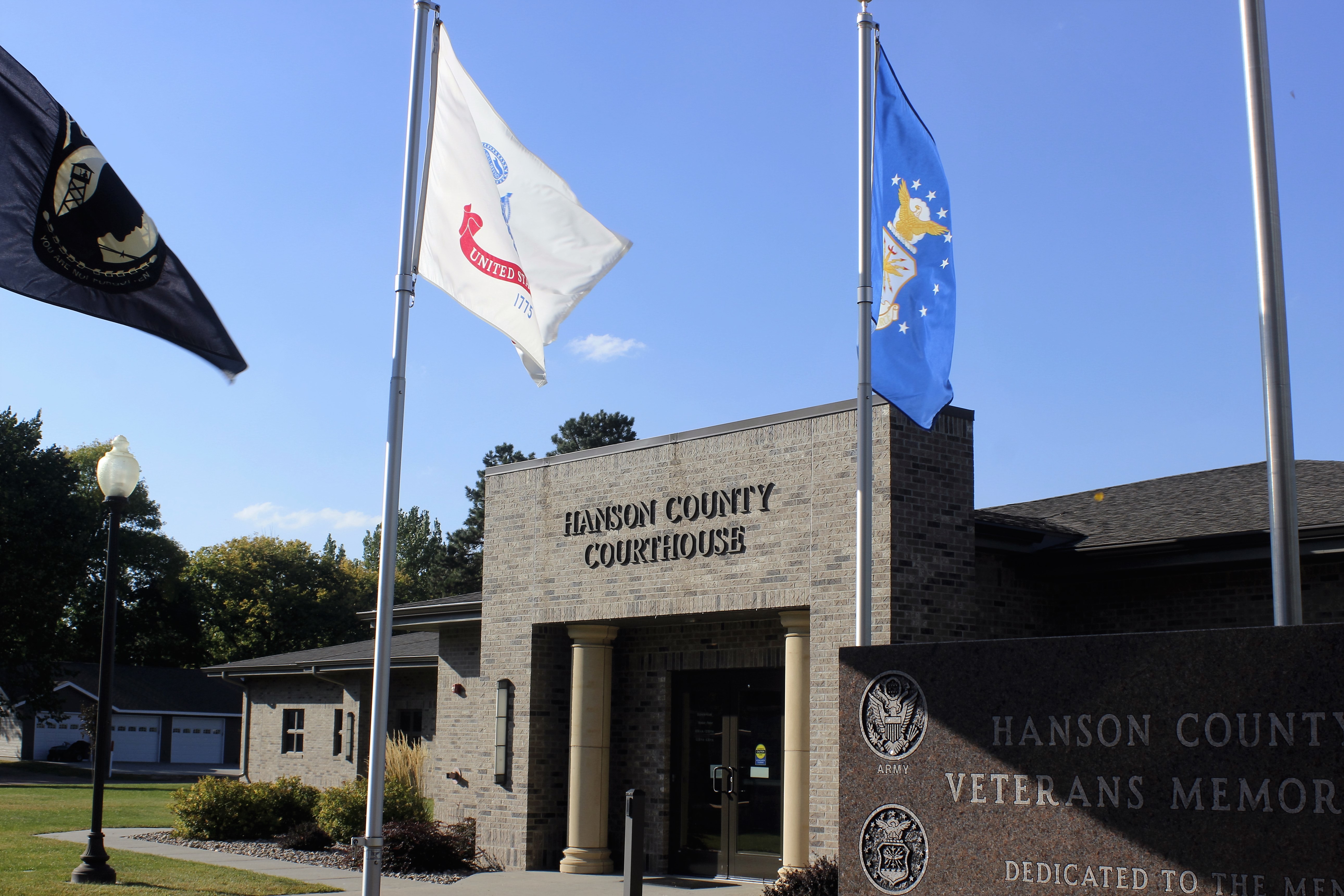 Prosecutor dismisses gun charge against former Aurora County deputy citing 'questionable evidence' - Mitchell Republic - Vimarsana News
