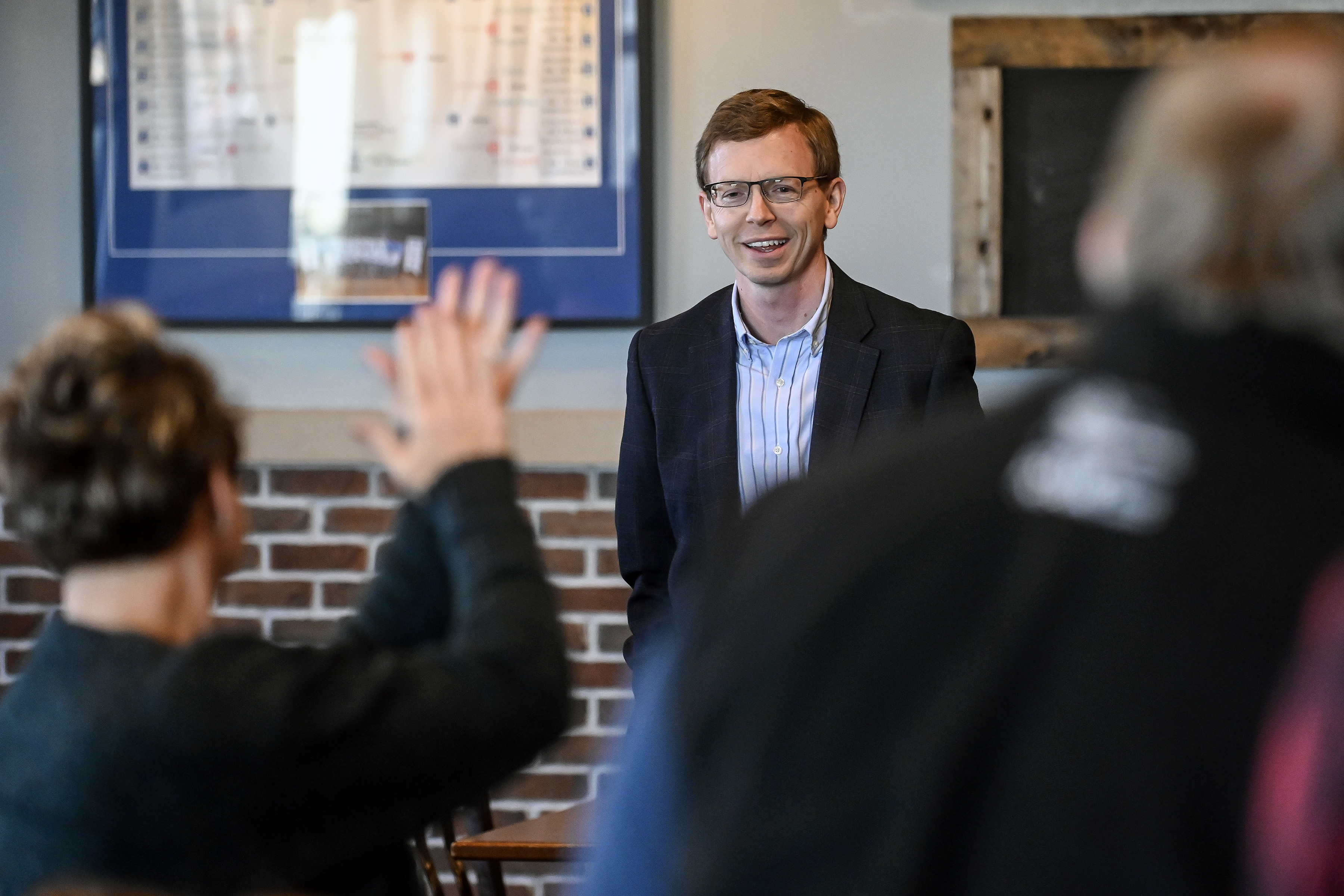 Rep. Dusty Johnson says his opponent is DC, not his primary challenger - Vimarsana News