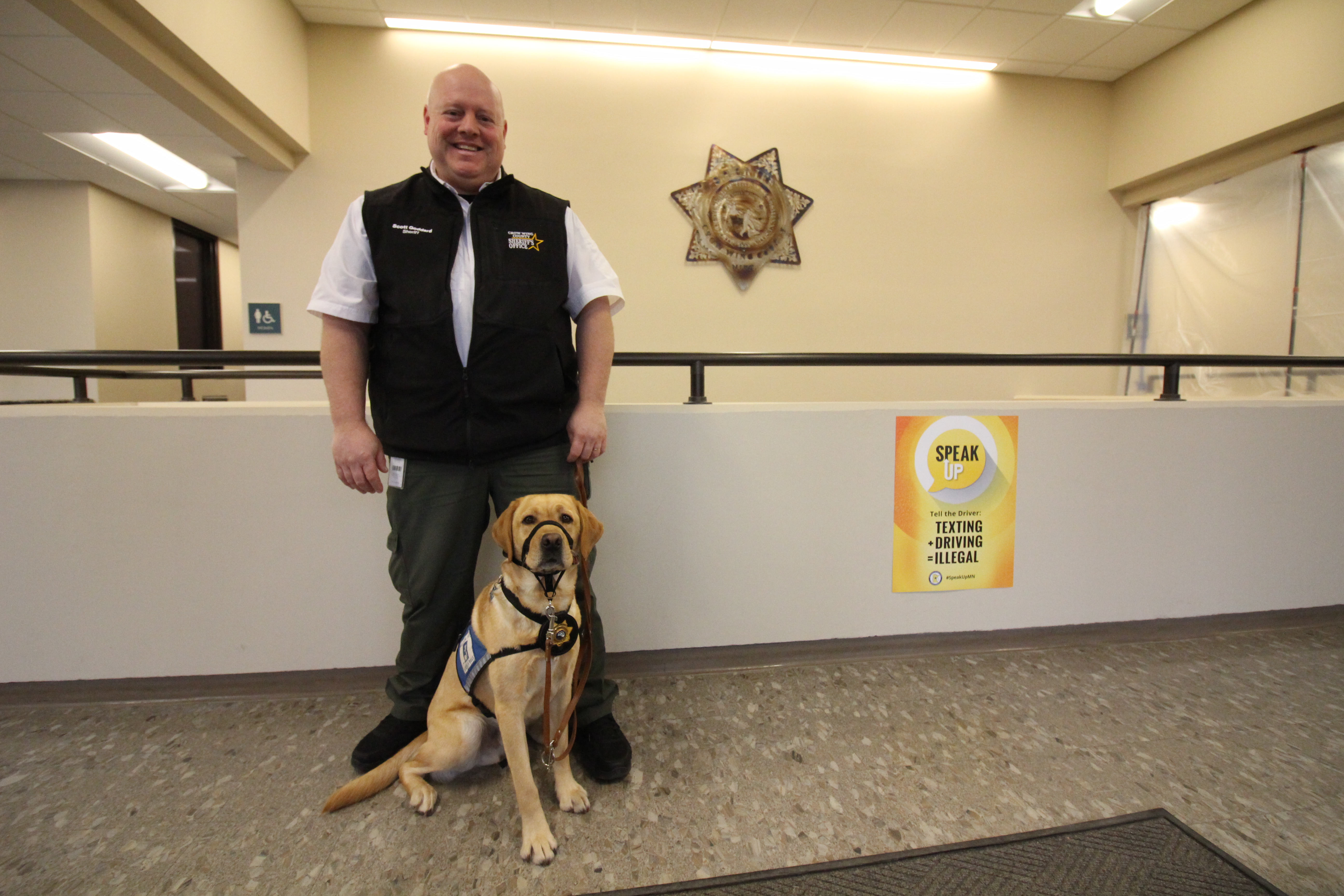 Crow Wing County sells K-9 Lincoln to departing sheriff - Vimarsana News