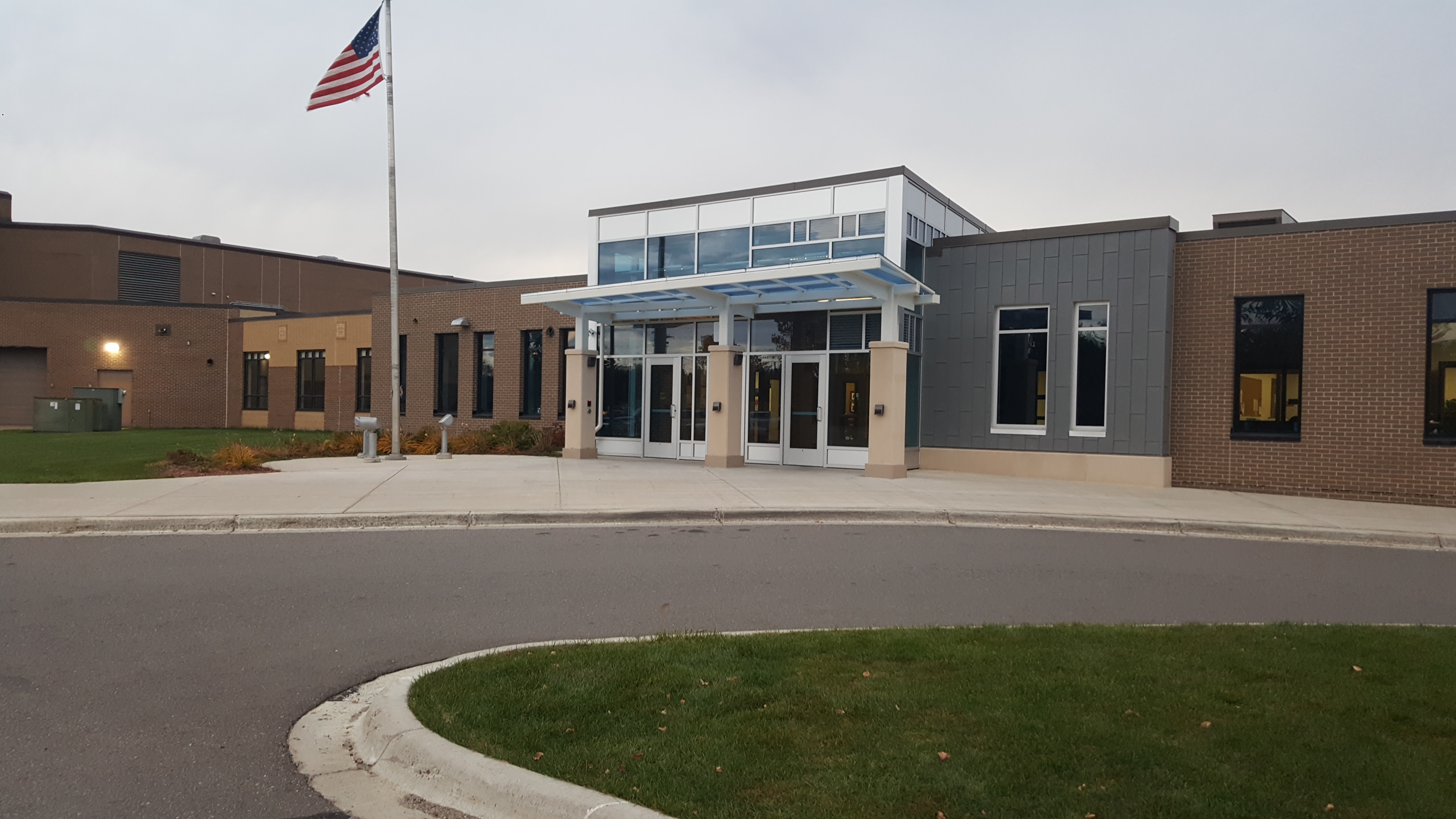 Pequot Lakes School worker strike avoided; agreement reached - Vimarsana News