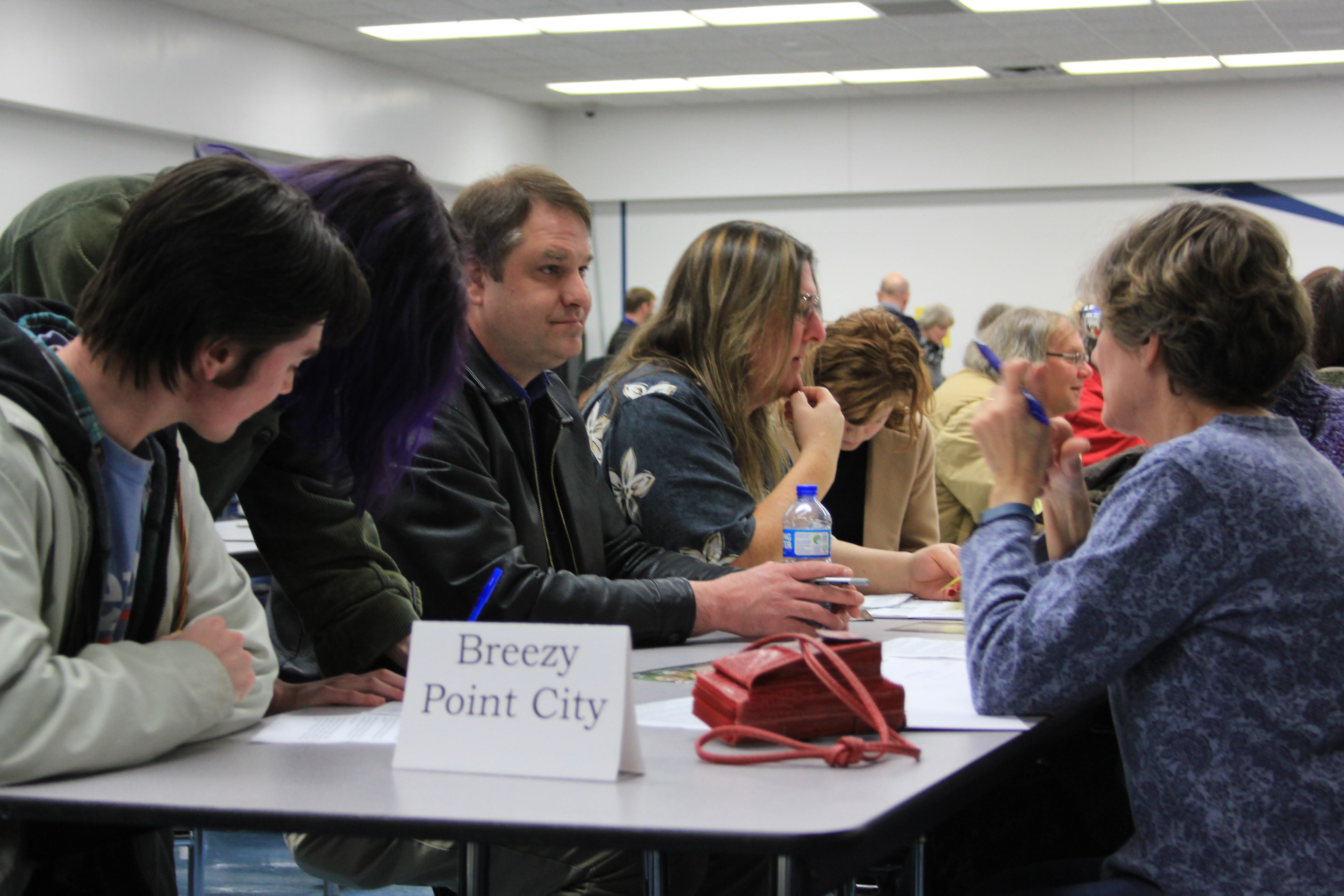 Minnesota caucuses: Super Tuesday draws fervent crowds - Vimarsana News