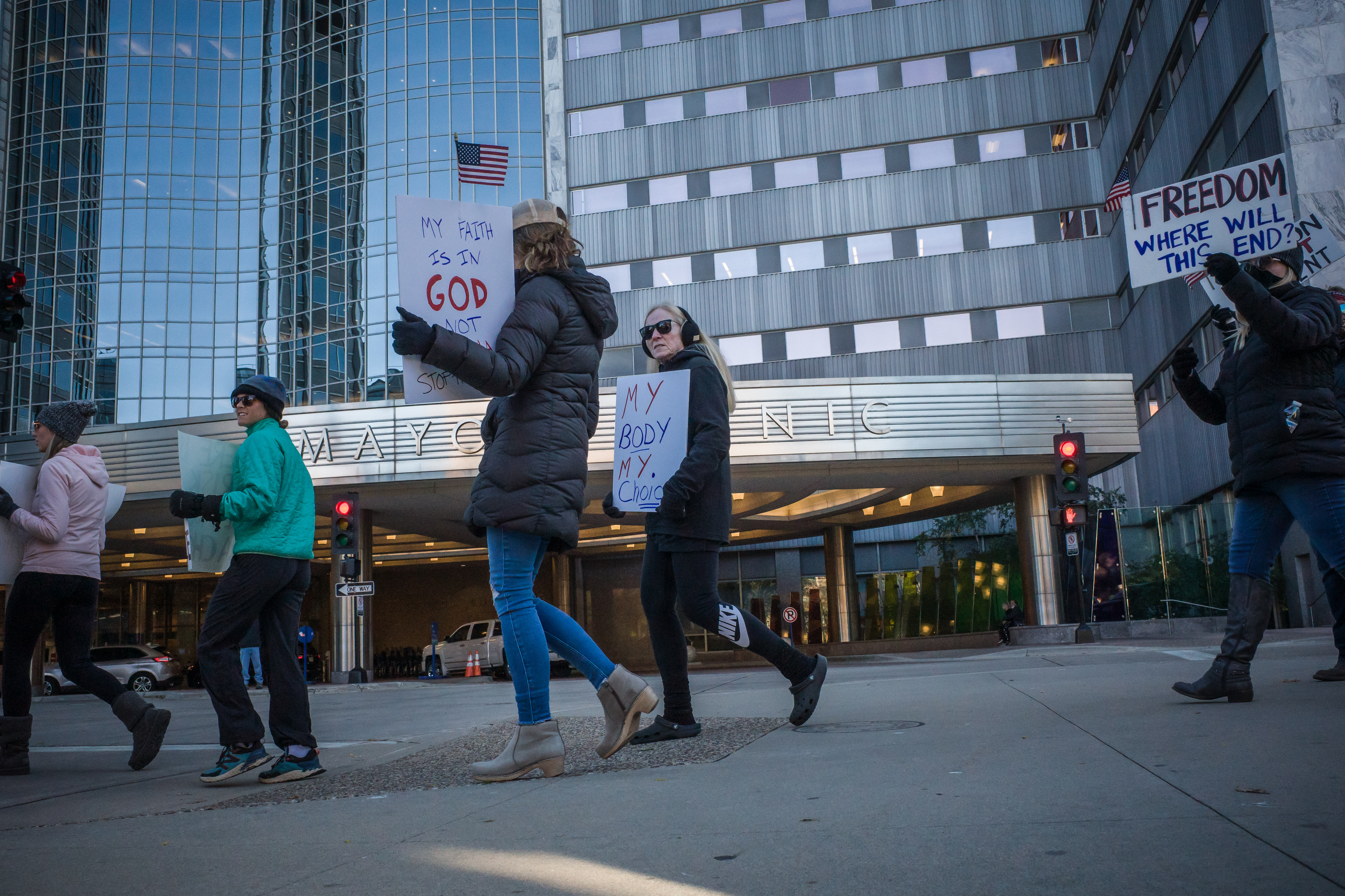 Appeals courts rules in favor of Mayo Clinic employees fired for refusing to be vaccinated - Vimarsana News