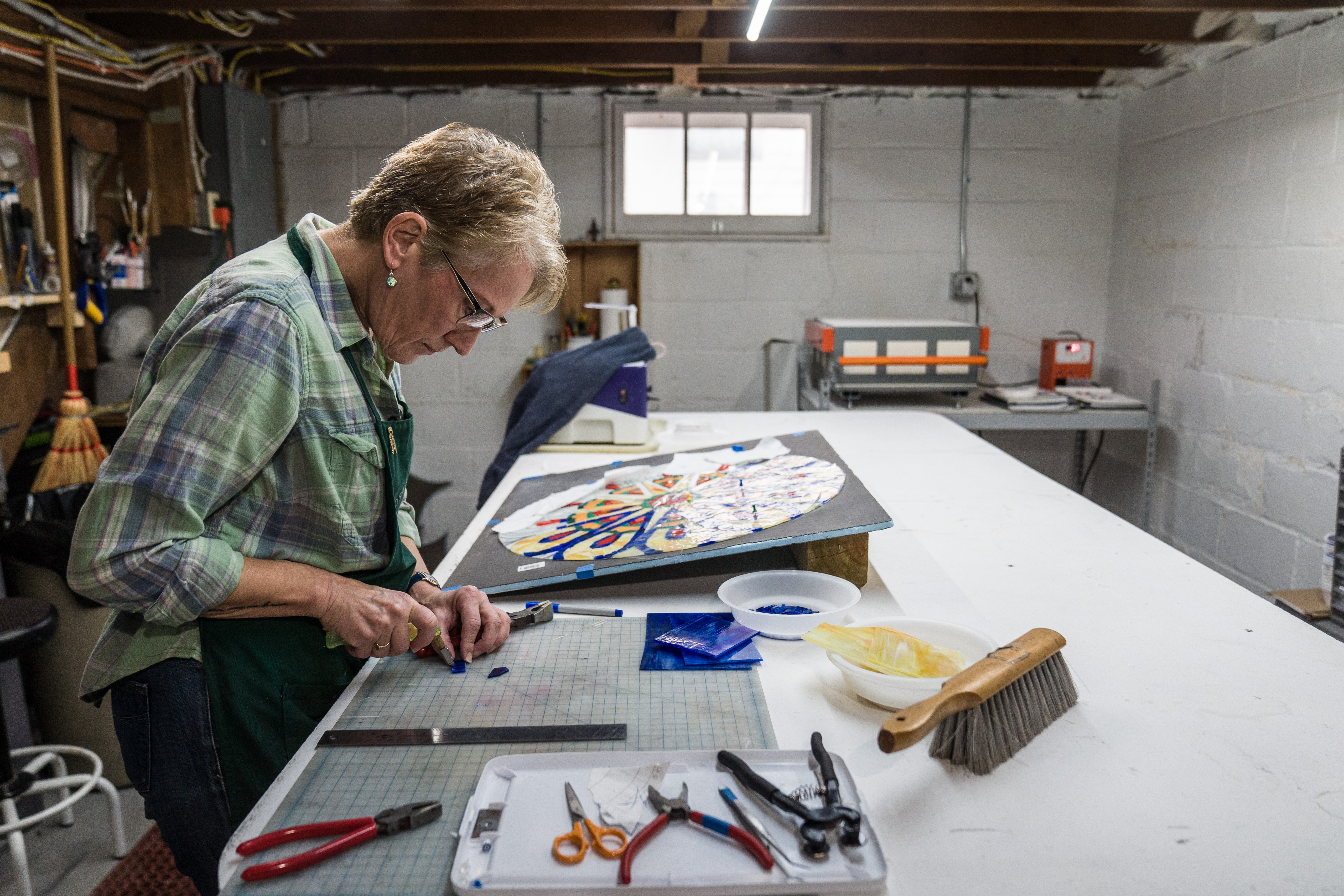 Broken glass makes beautiful art - Vimarsana News