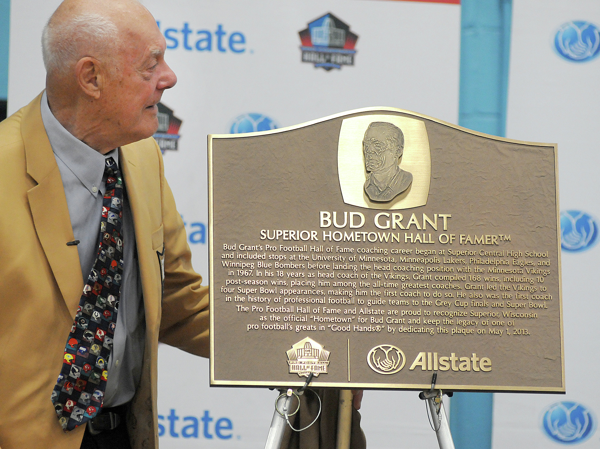 Dispatches from Douglas County: Archive Dive remembers Bud Grant - Vimarsana News