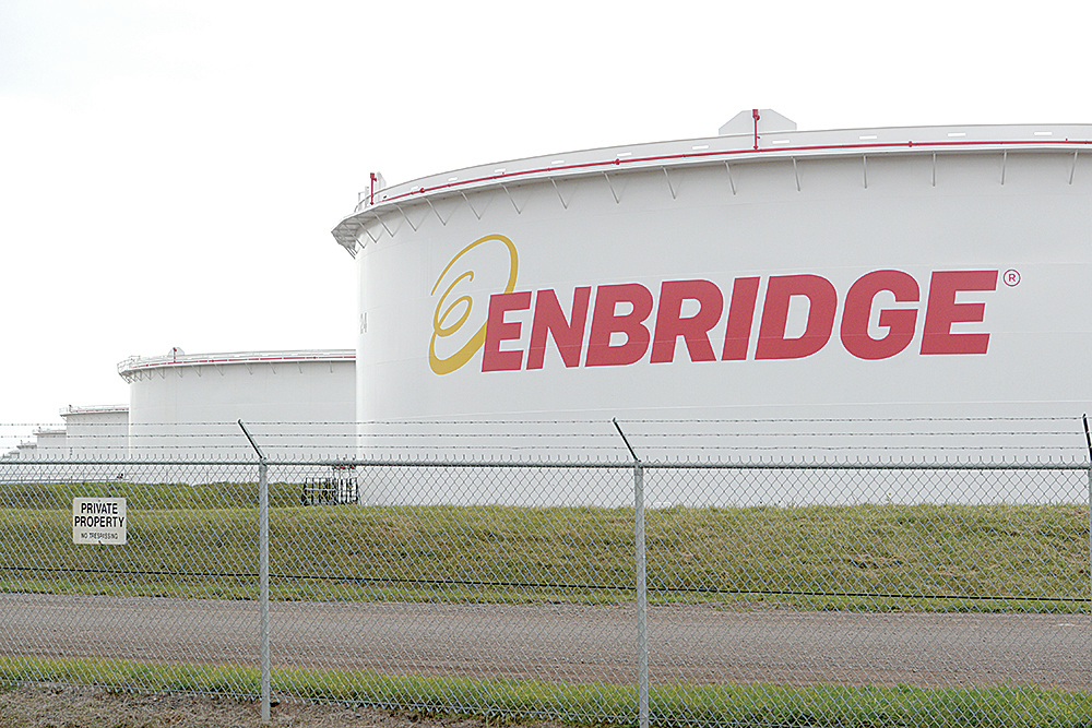 Federal judge orders Enbridge, Bad River to make a plan to avoid a 'catastrophic' rupture of Line 5 - Vimarsana News
