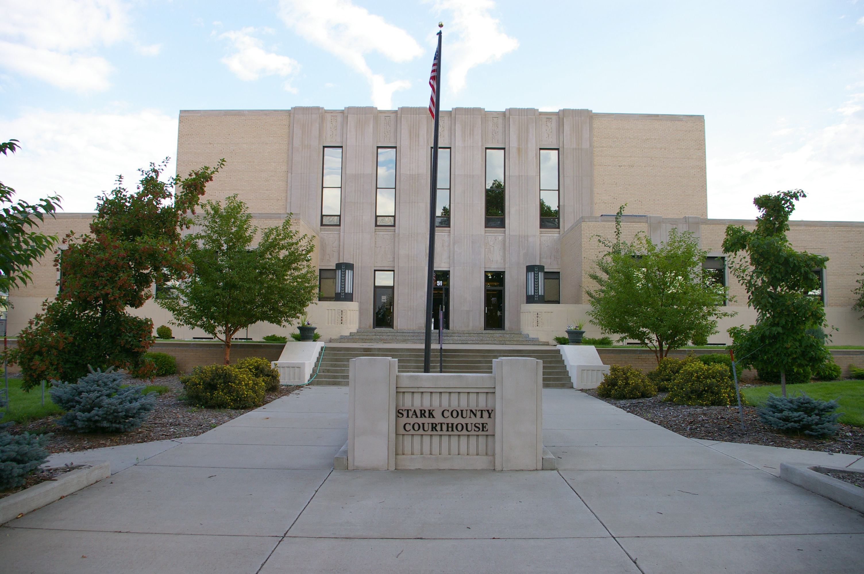 Dickinson man arraigned on attempted murder charge - Vimarsana News