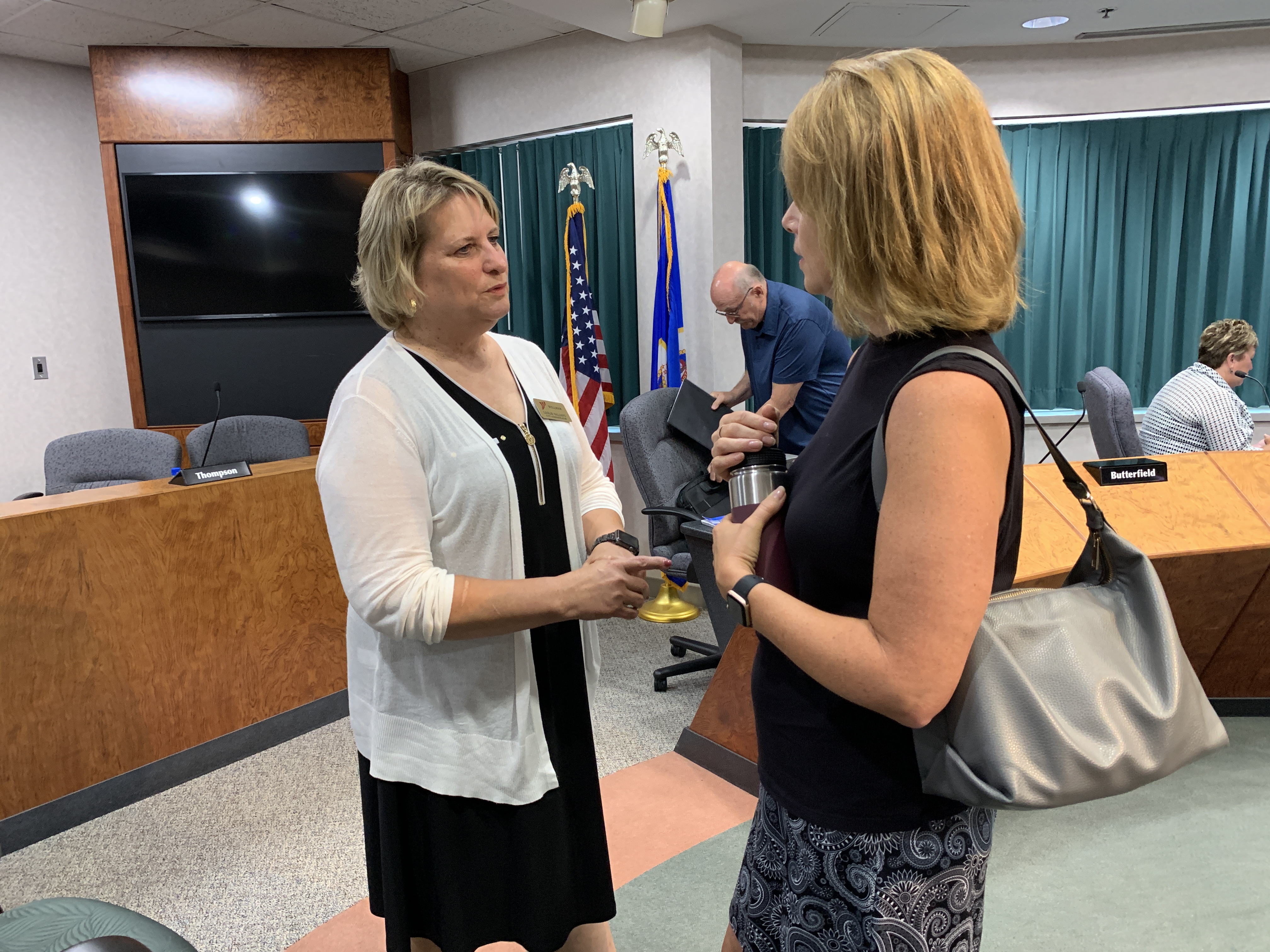 Willmar Administrator Leslie Valiant receives positive six-month performance review - Vimarsana News